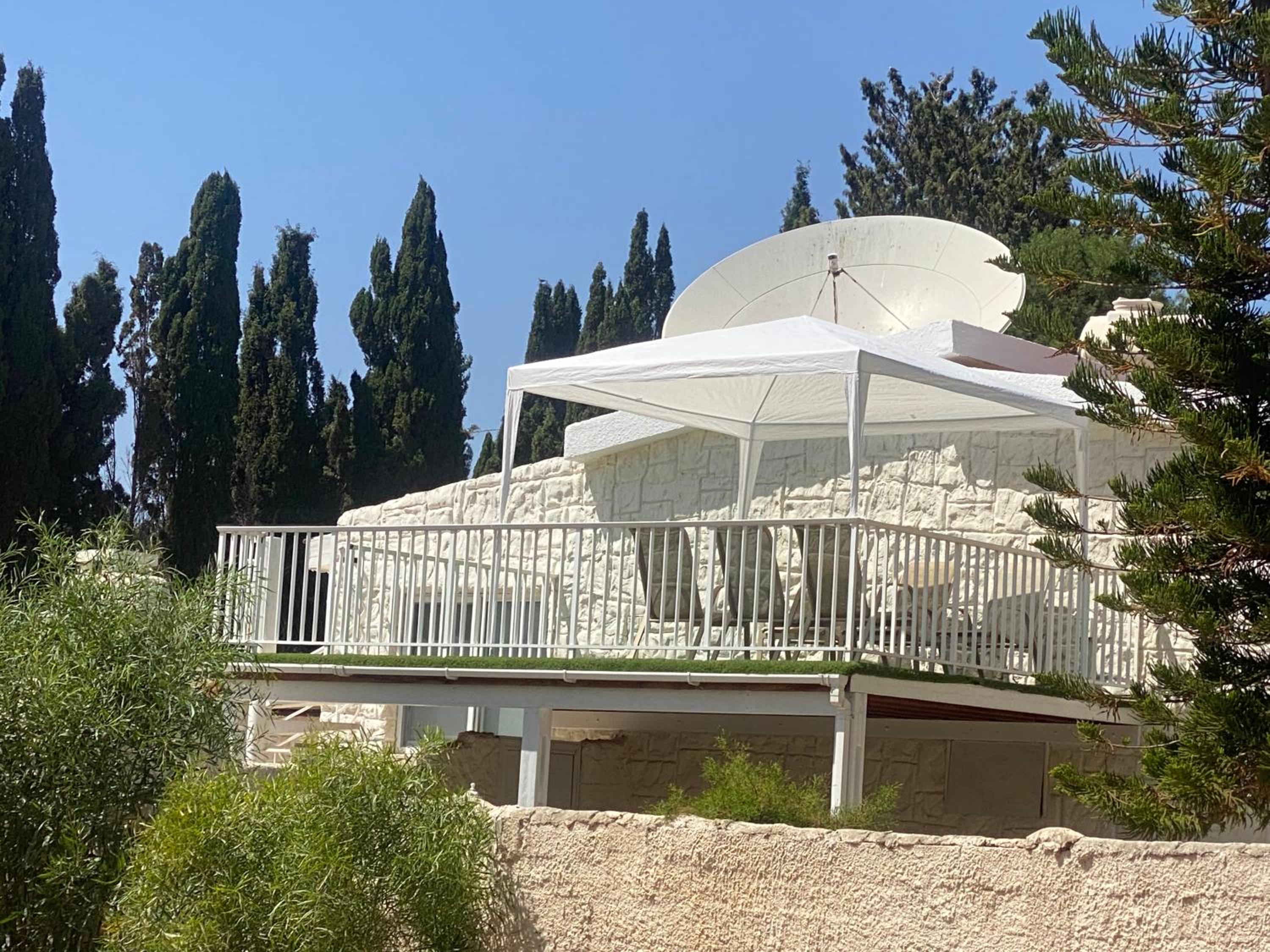 villa 58 coral bay seafront