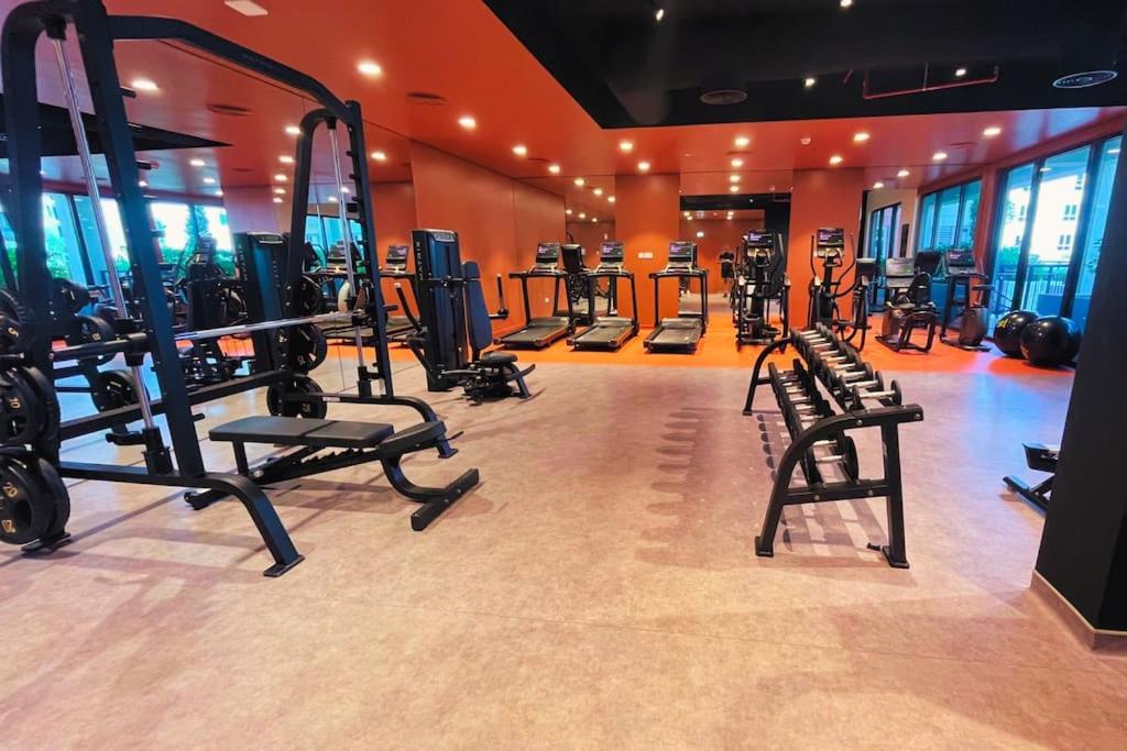 Full Seaview Comfortable Apt La Mer Dubai