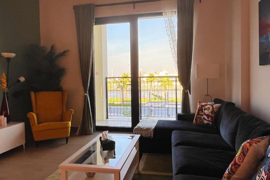 Full Seaview Comfortable Apt La Mer Dubai