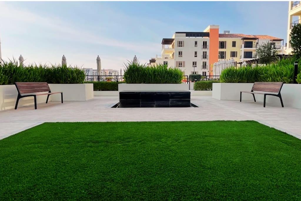Full Seaview Comfortable Apt La Mer Dubai