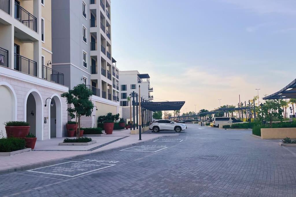 Full Seaview Comfortable Apt La Mer Dubai