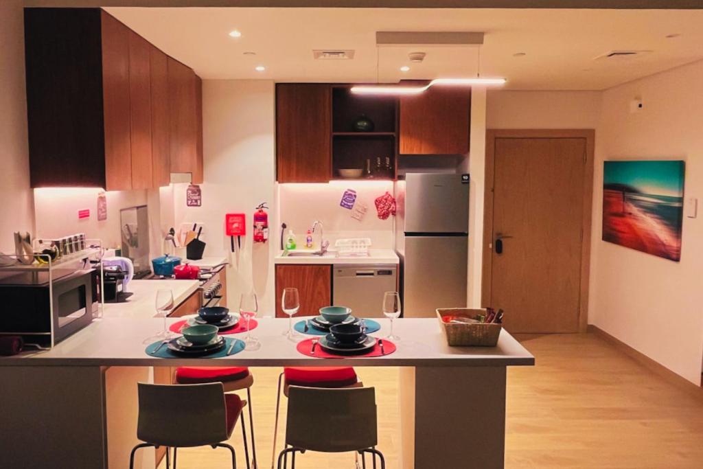 Full Seaview Comfortable Apt La Mer Dubai