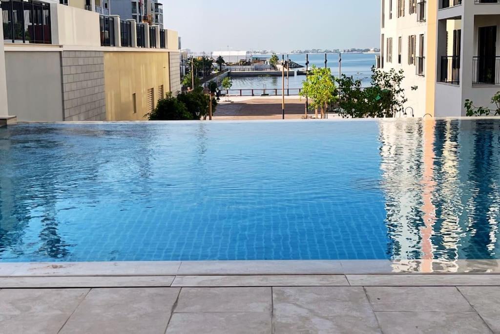 Full Seaview Comfortable Apt La Mer Dubai
