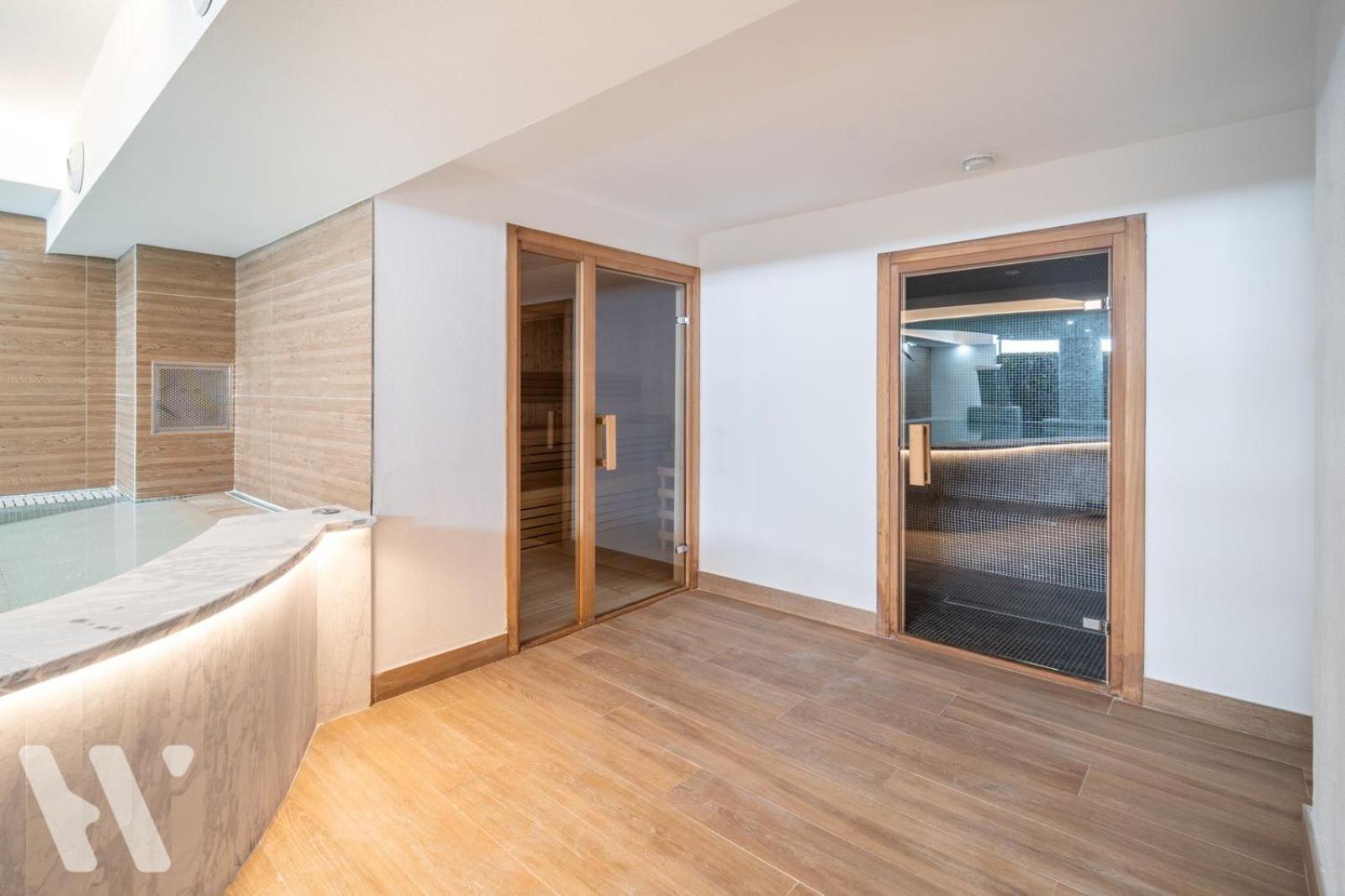 Stylish apartment with garden and amazing view
