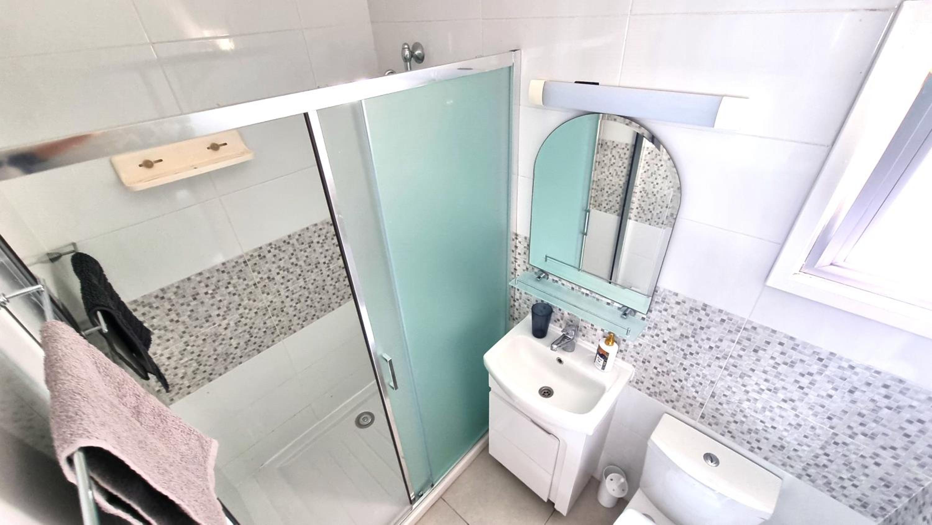 Stylish Studio - 2 Minutes from Kastella Beach