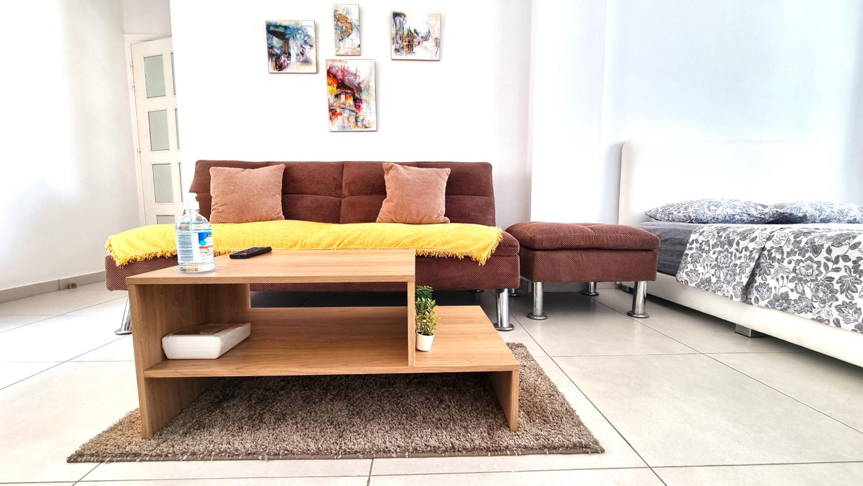 Stylish Studio - 2 Minutes from Kastella Beach