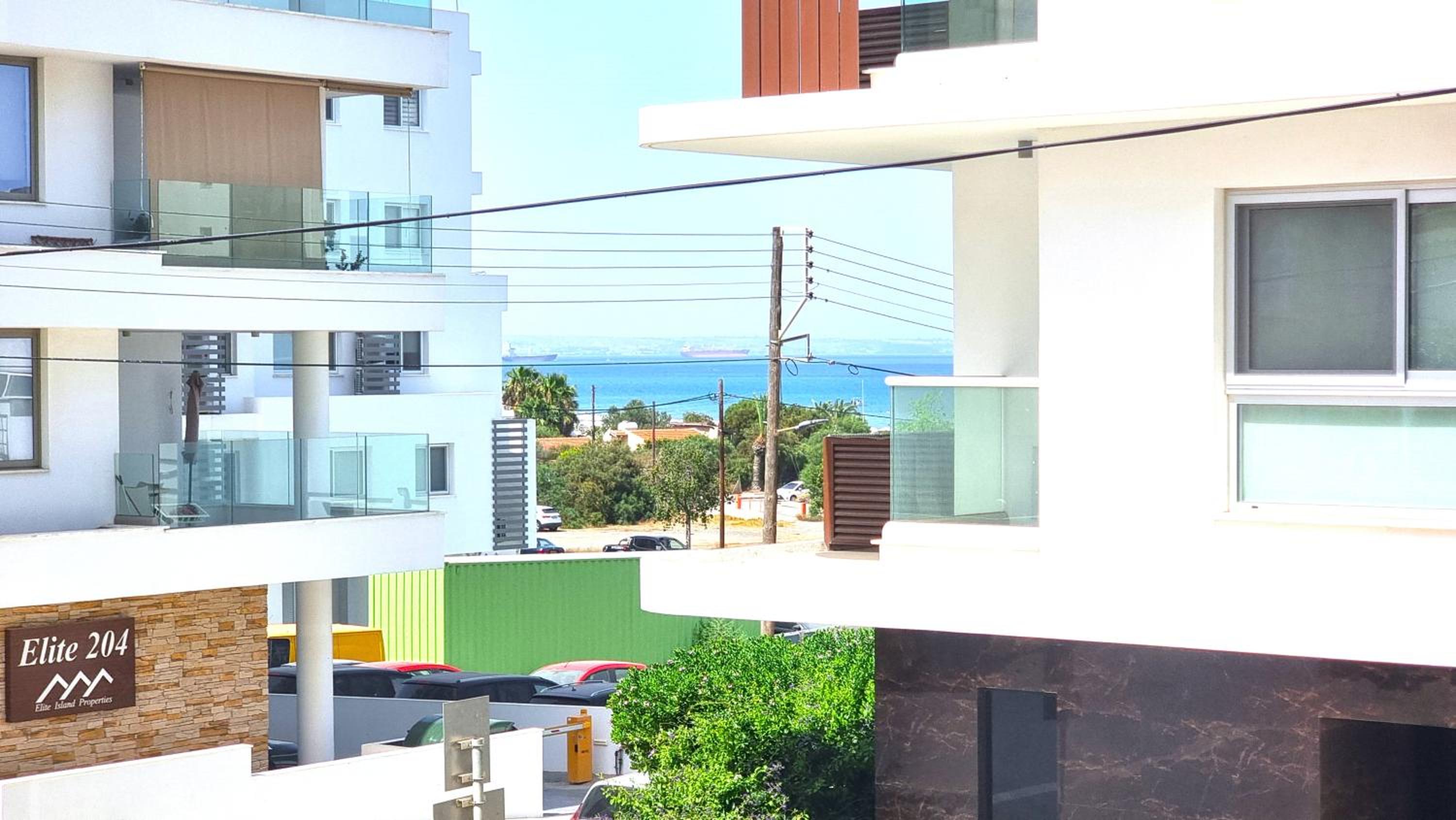 Stylish Studio - 2 Minutes from Kastella Beach