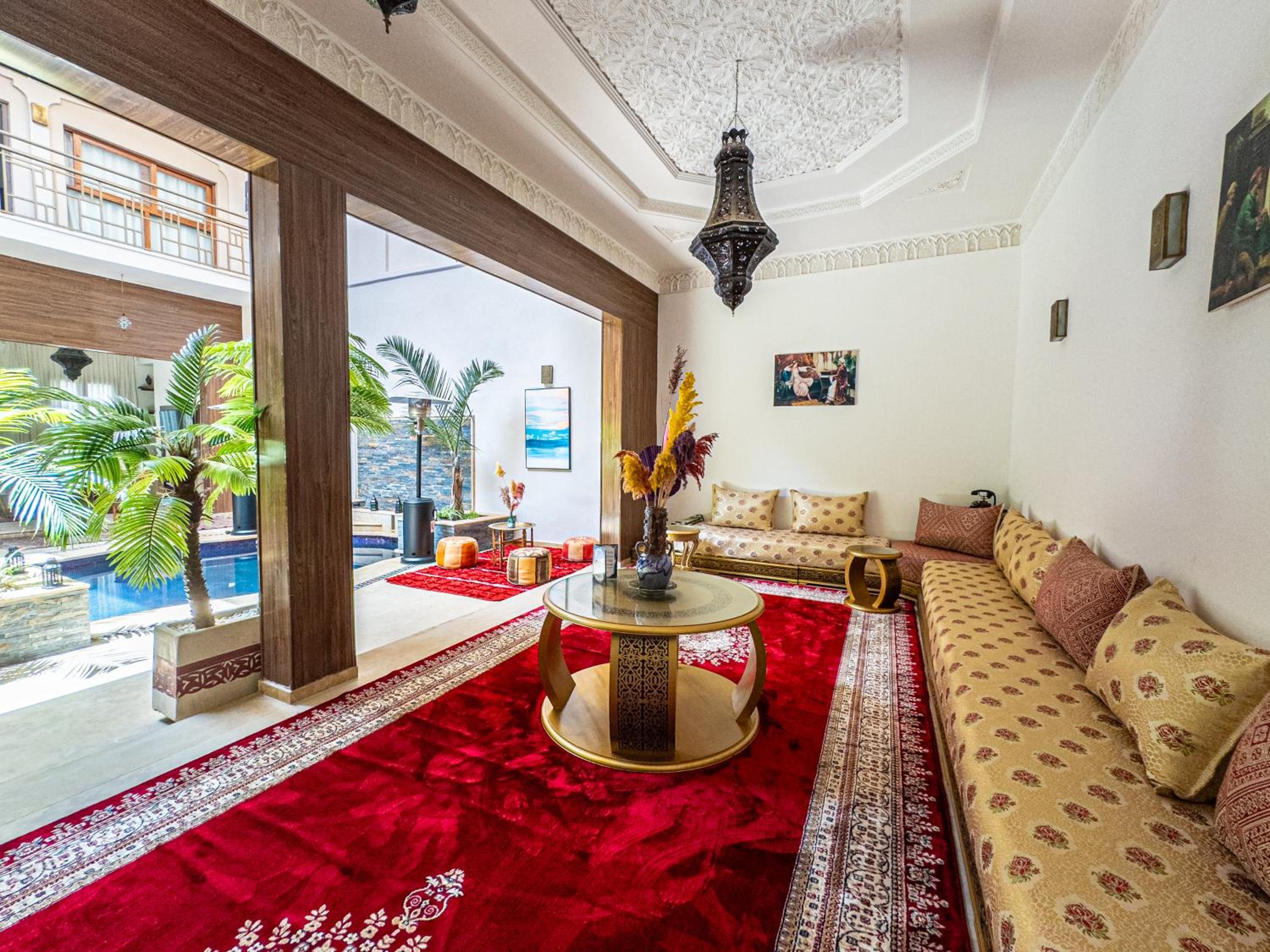 lounge