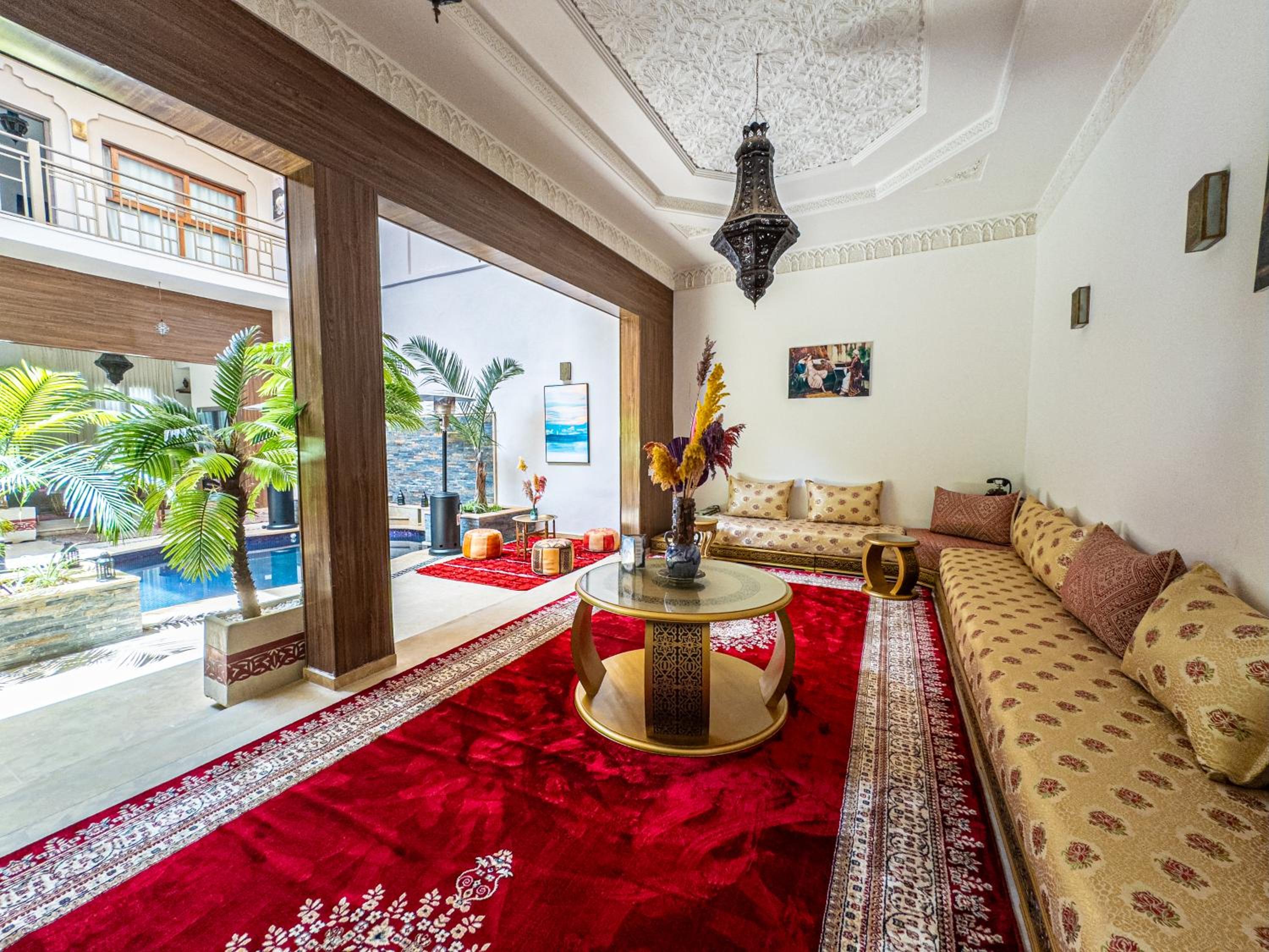 lounge