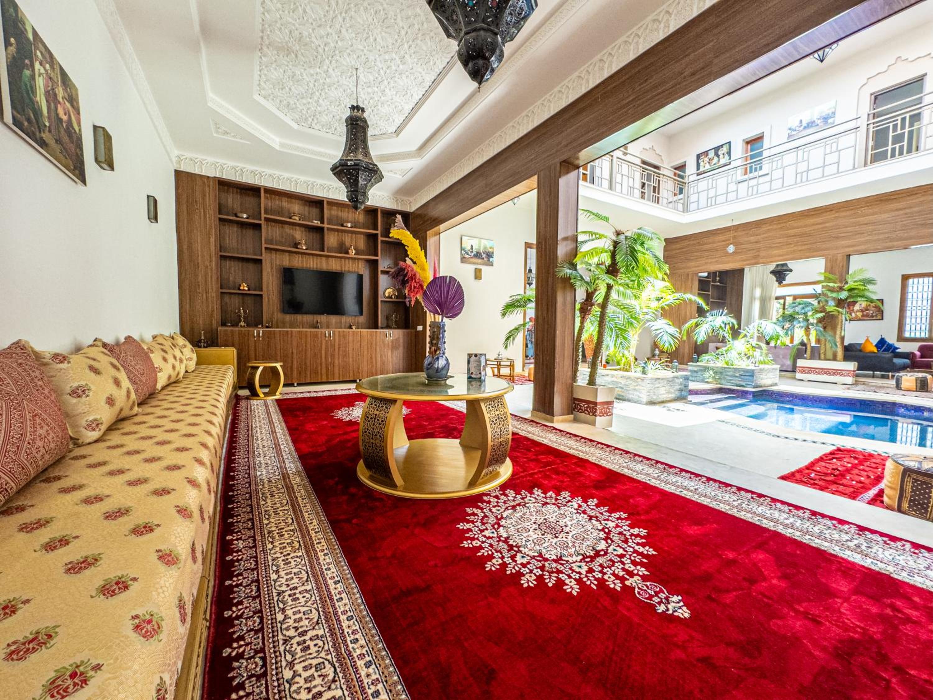 lounge