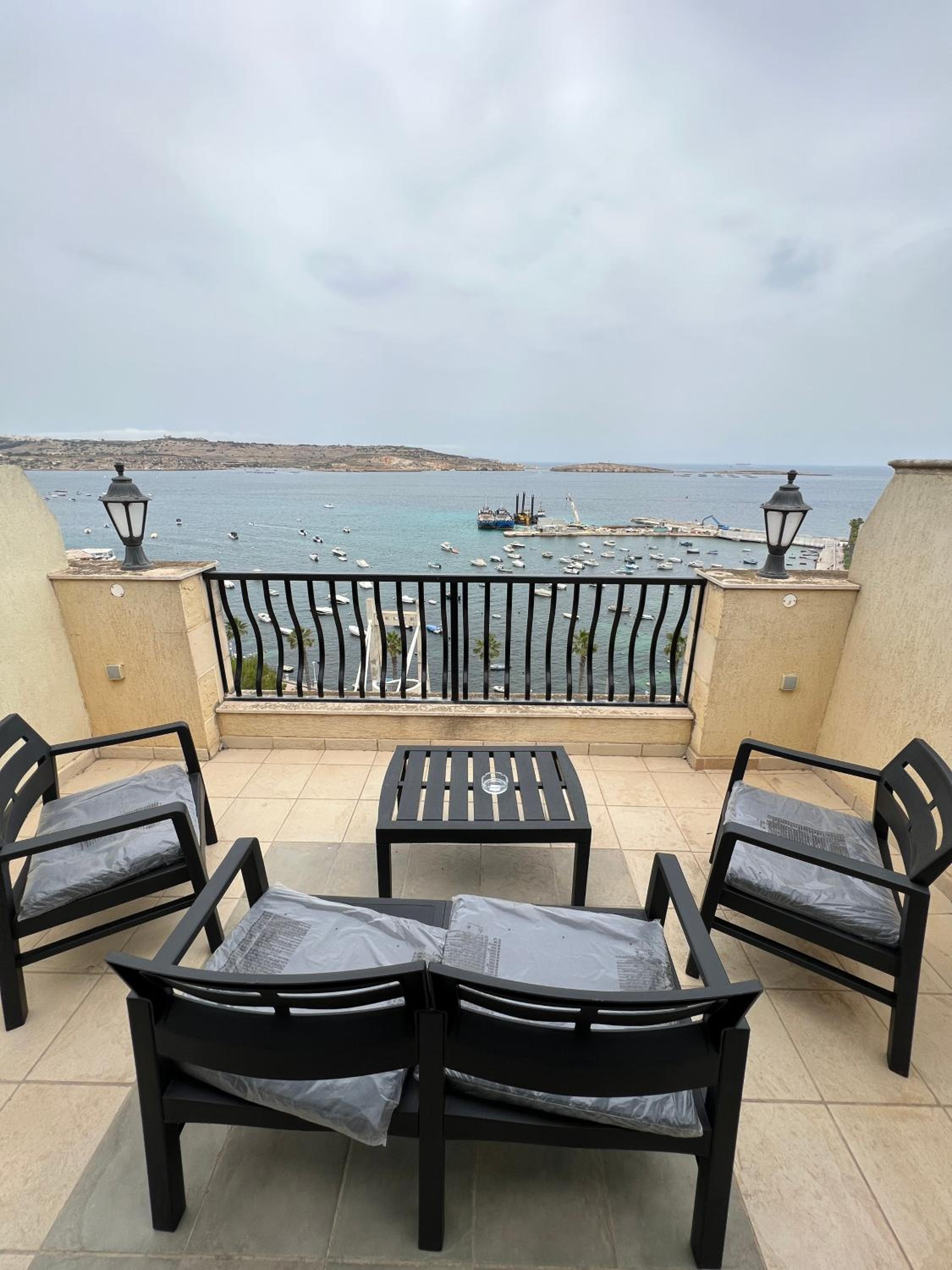 Sea View Penthouse photo 4