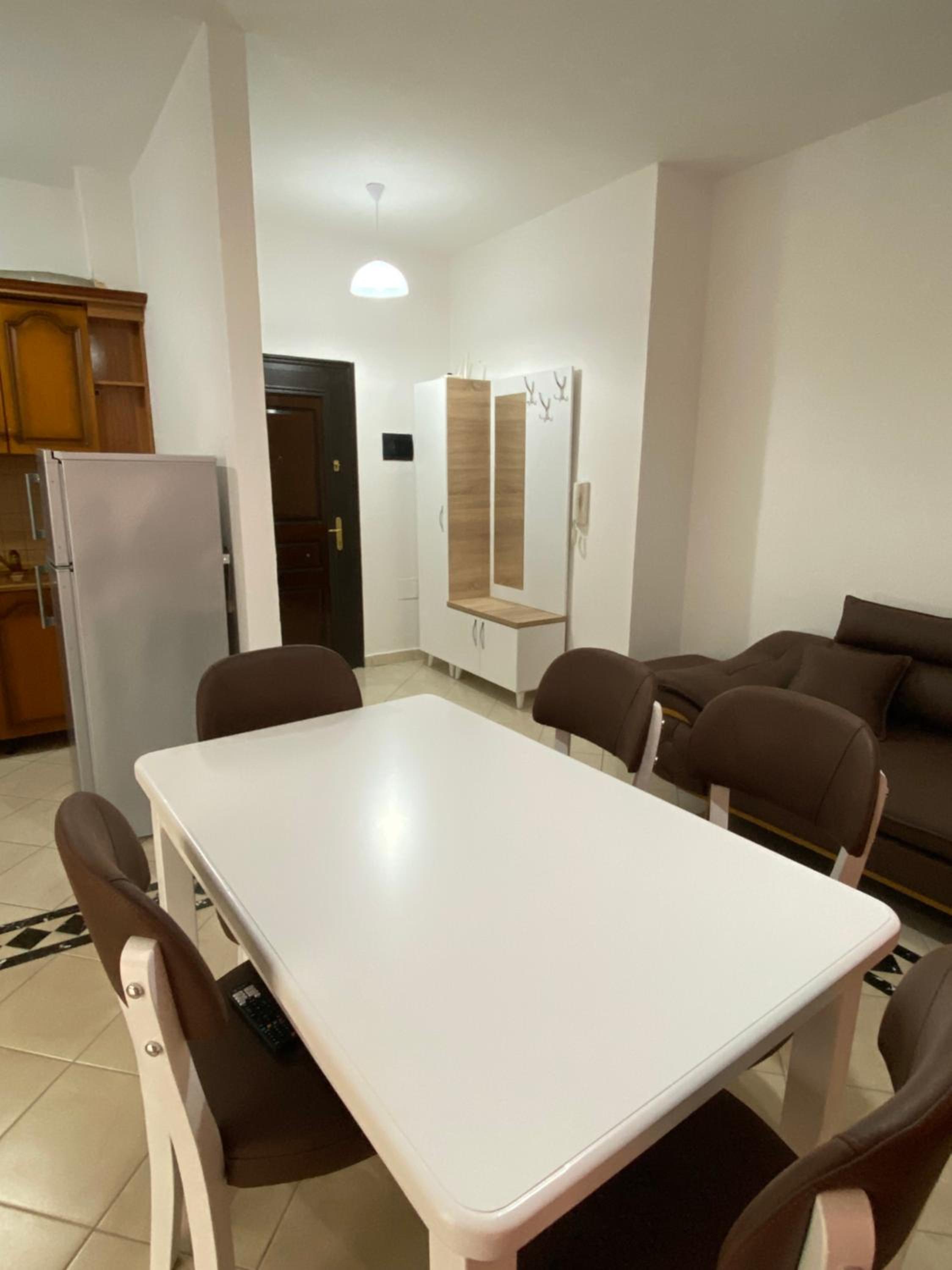 Zani’s Apartments