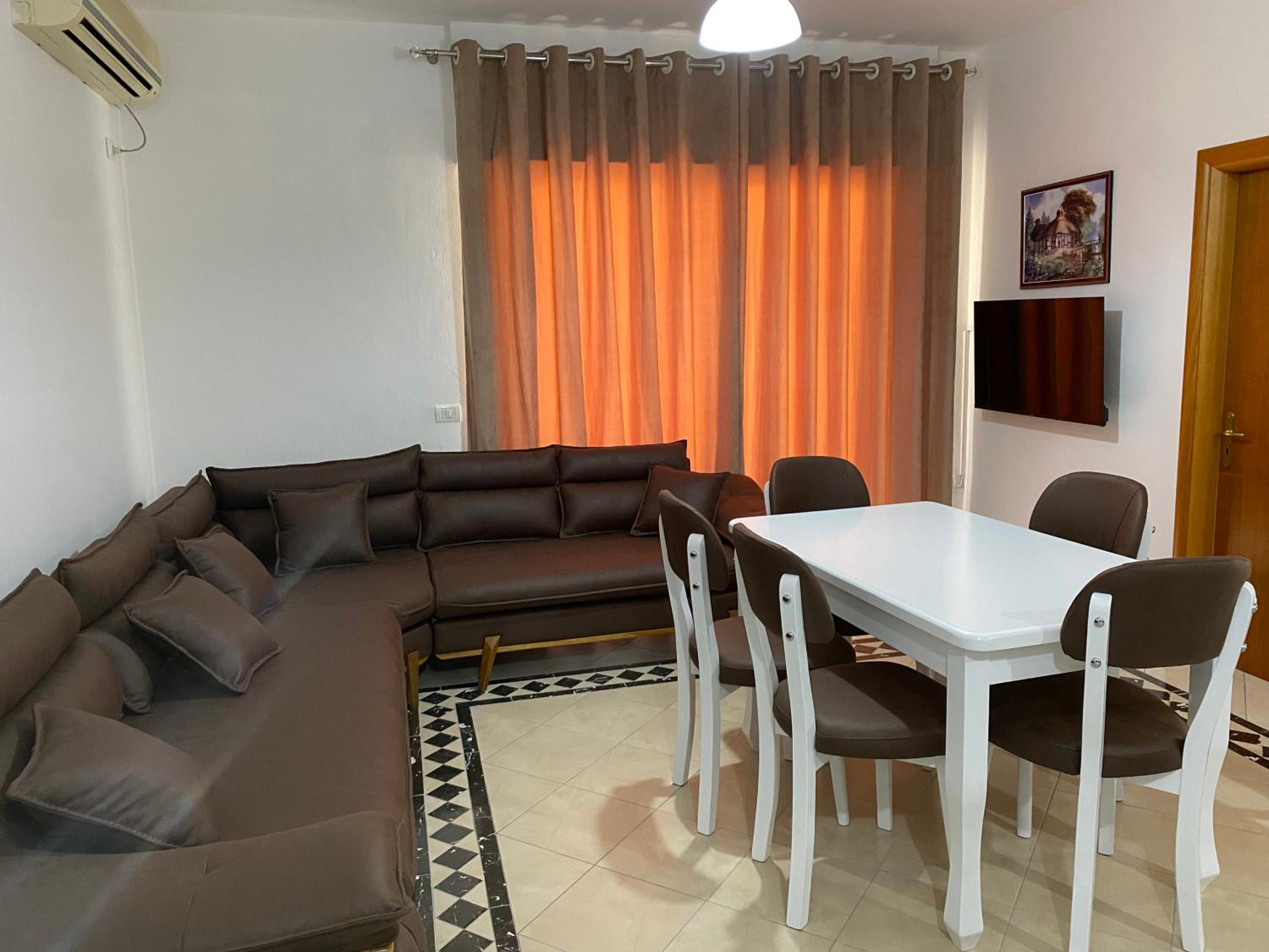 Zani’s Apartments