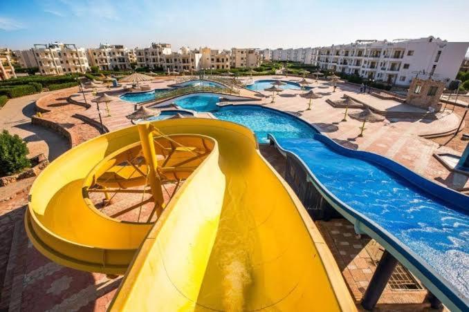 Two bedroom Chalet in Golden Beach Ras Sedr Fully Air conditioned in front of the pool near the beach kids aqua kids areas family cafeteria view 3