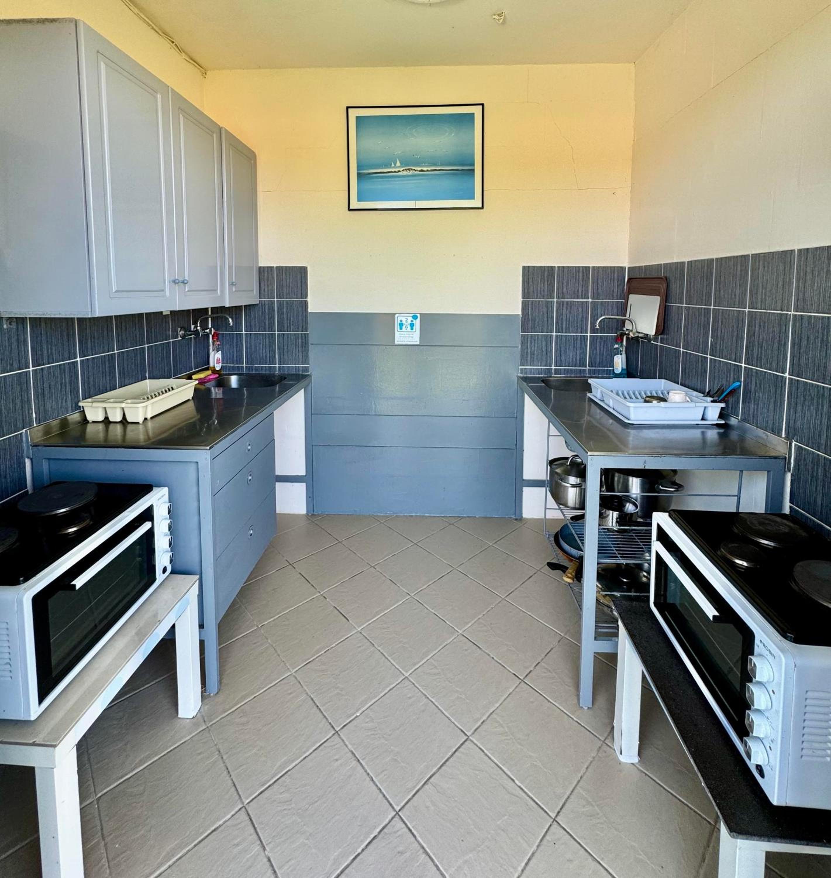 Dafnes Rooms en Fourka — kitchen