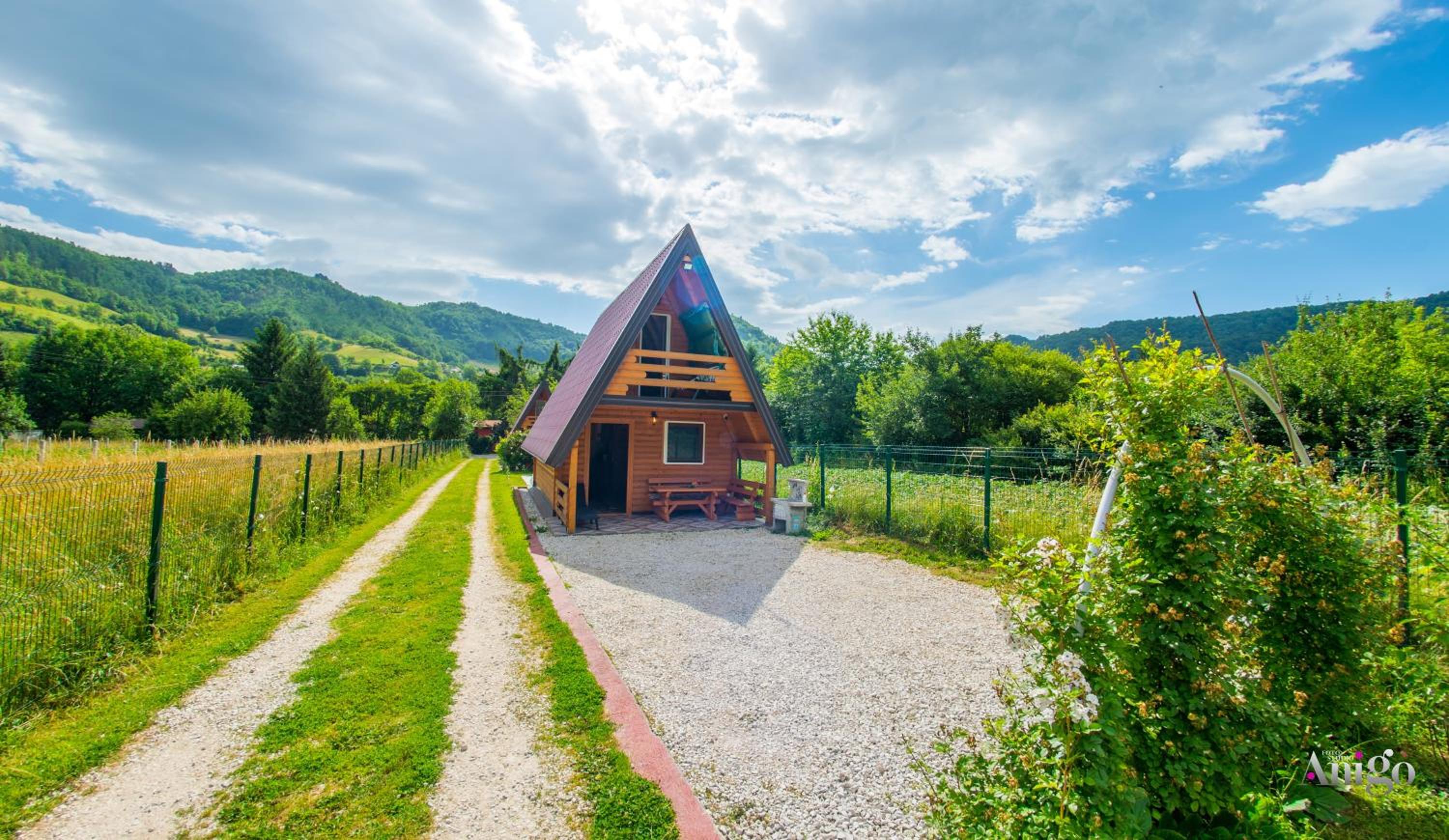 Pyramid Energy House