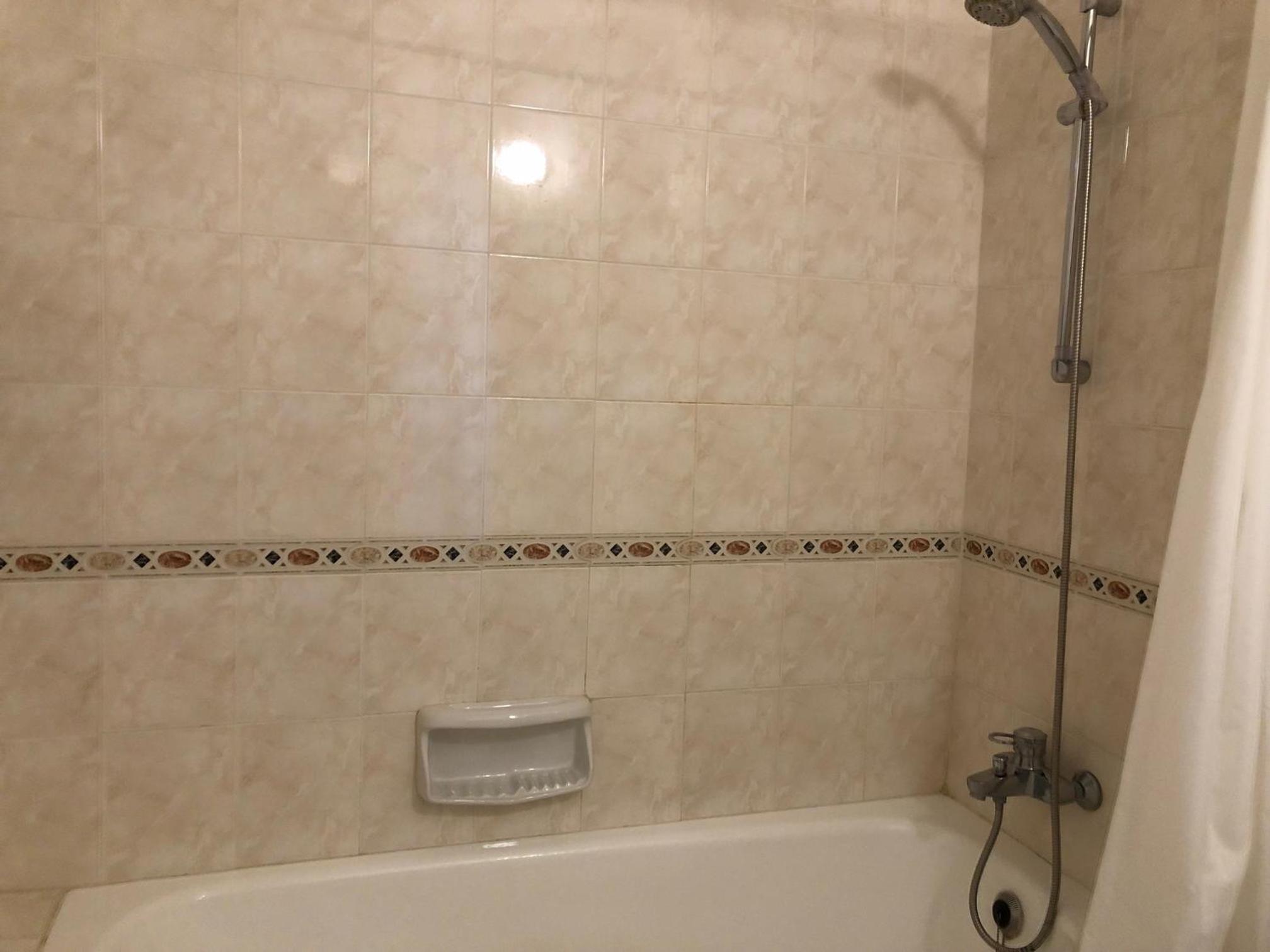 Kings Palace - Stylish 2 bed apartment with sea views