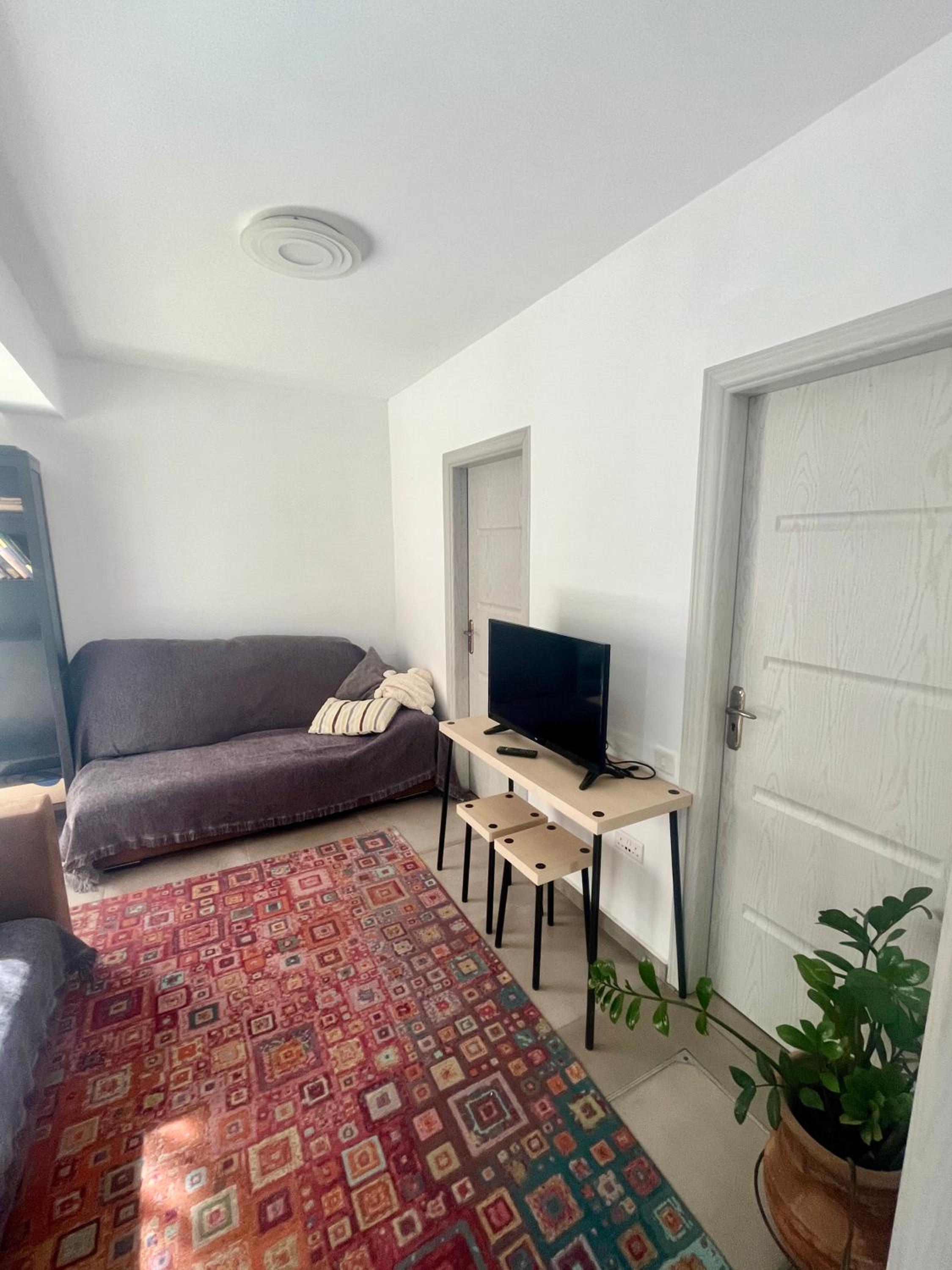 A Detached Floor