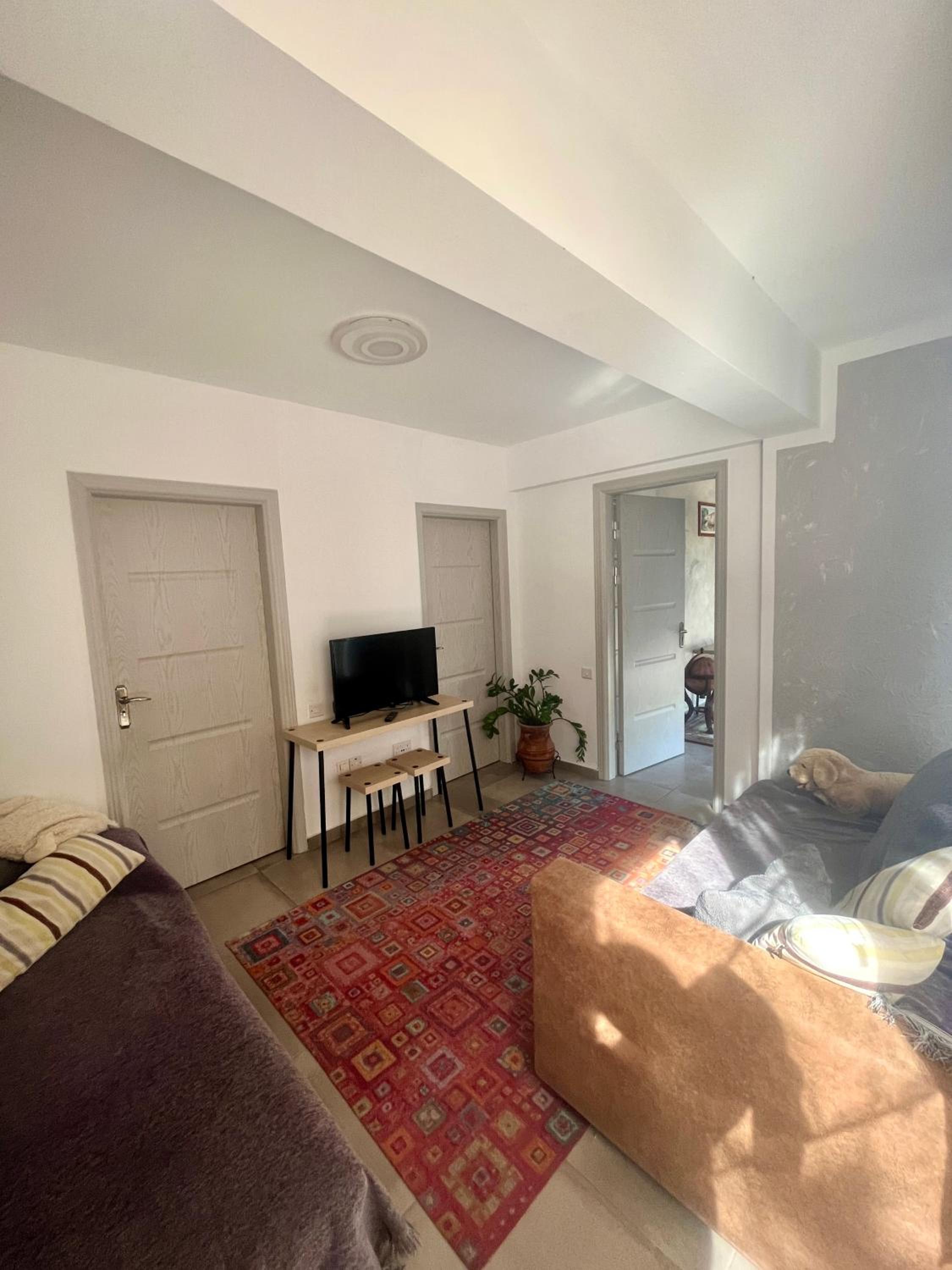 A Detached Floor