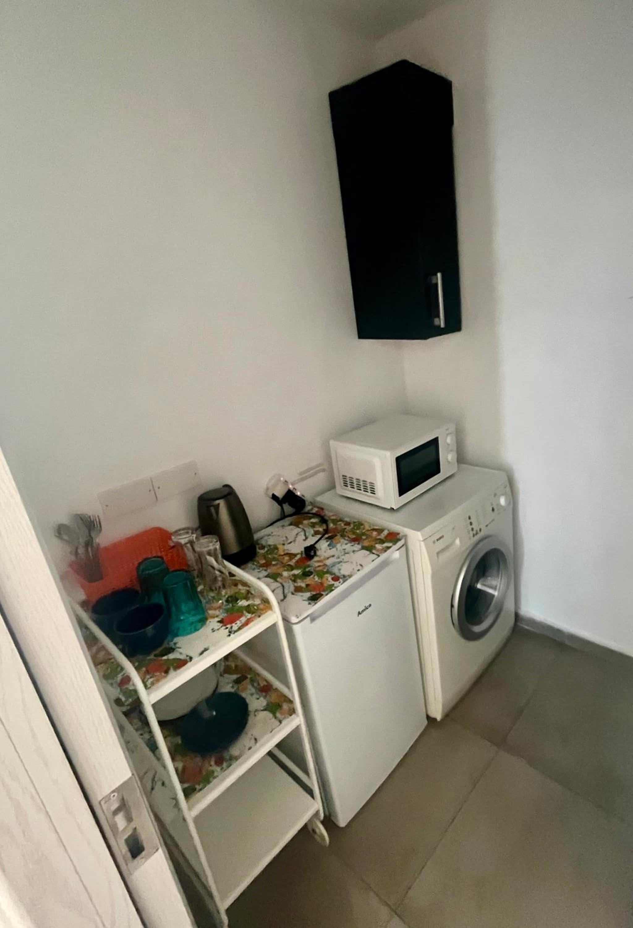 A Detached Floor