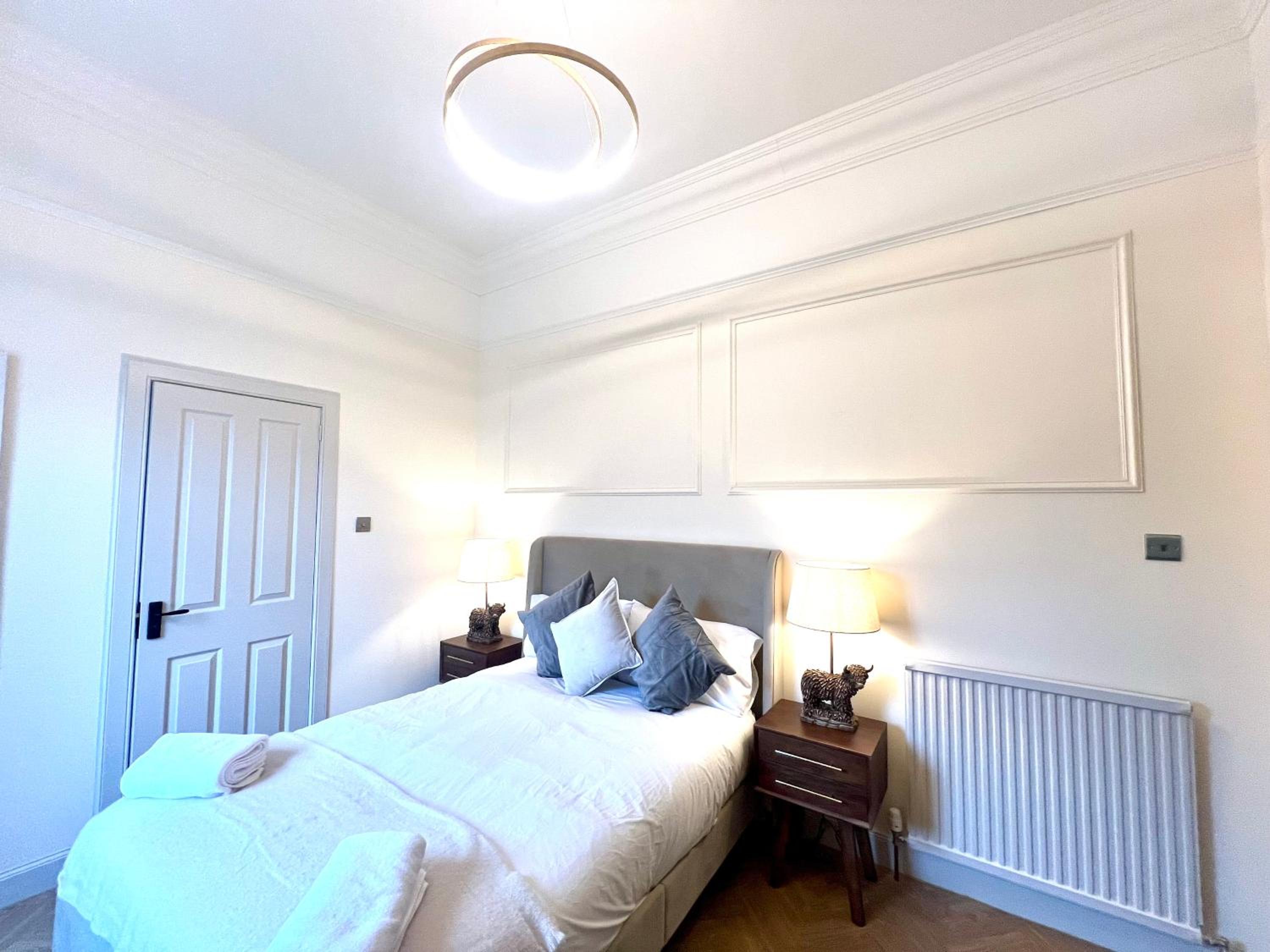 'Mac' in ApartNest Auchterarder view 3