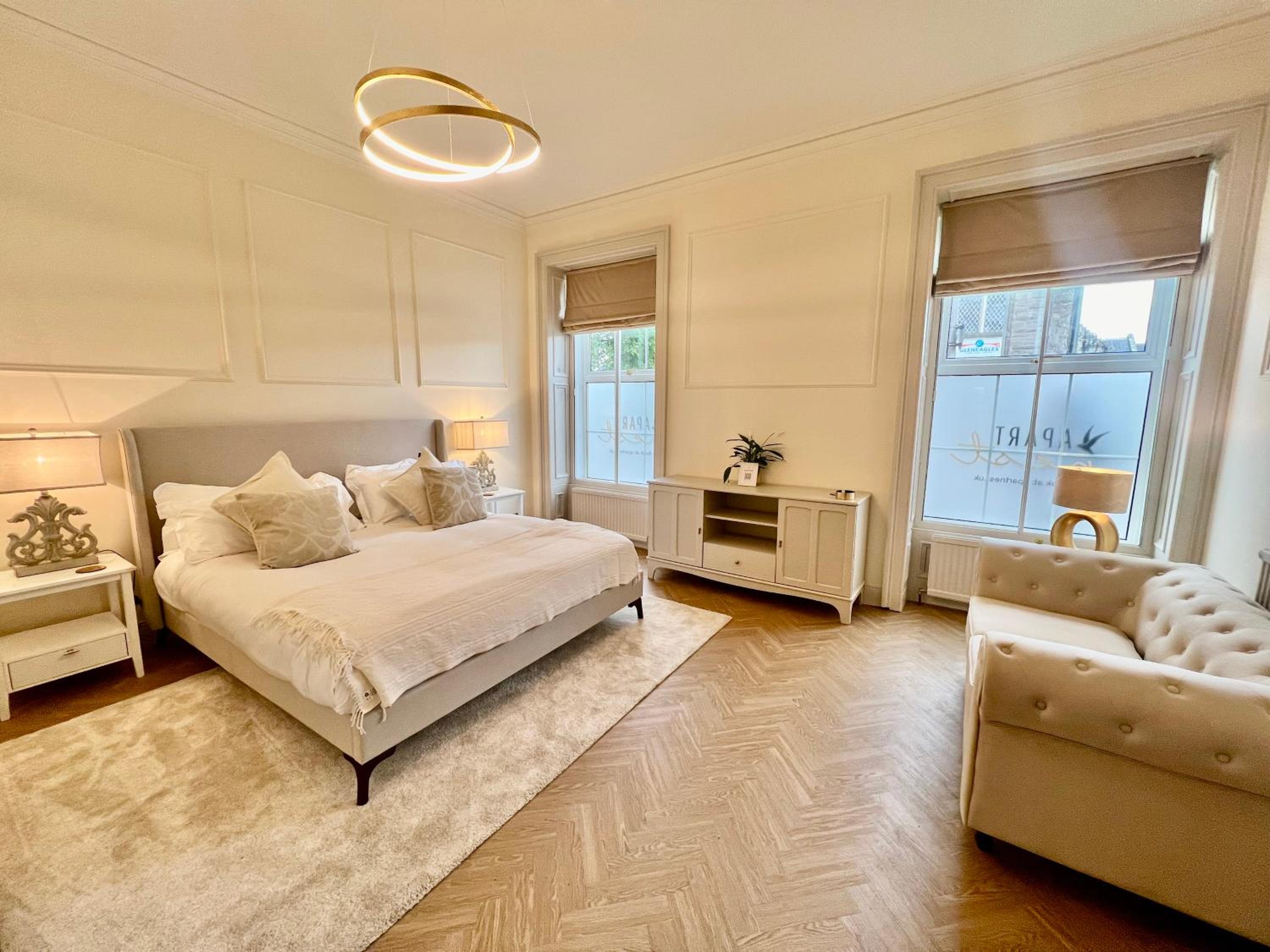 9 Bedroom all Ensuite- Exclusive Use view 2