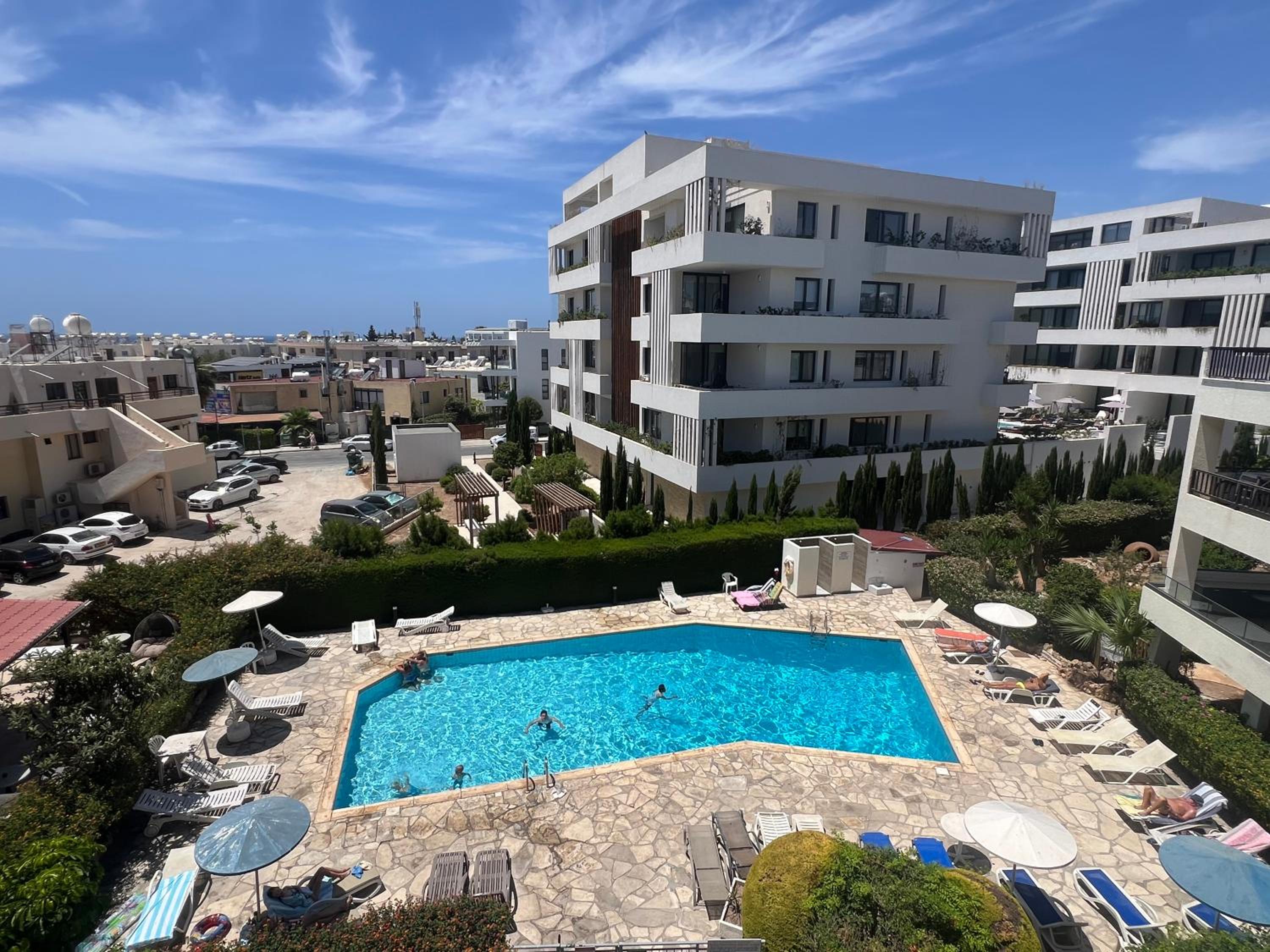 1st Floor 1st Class Pool View Apt.