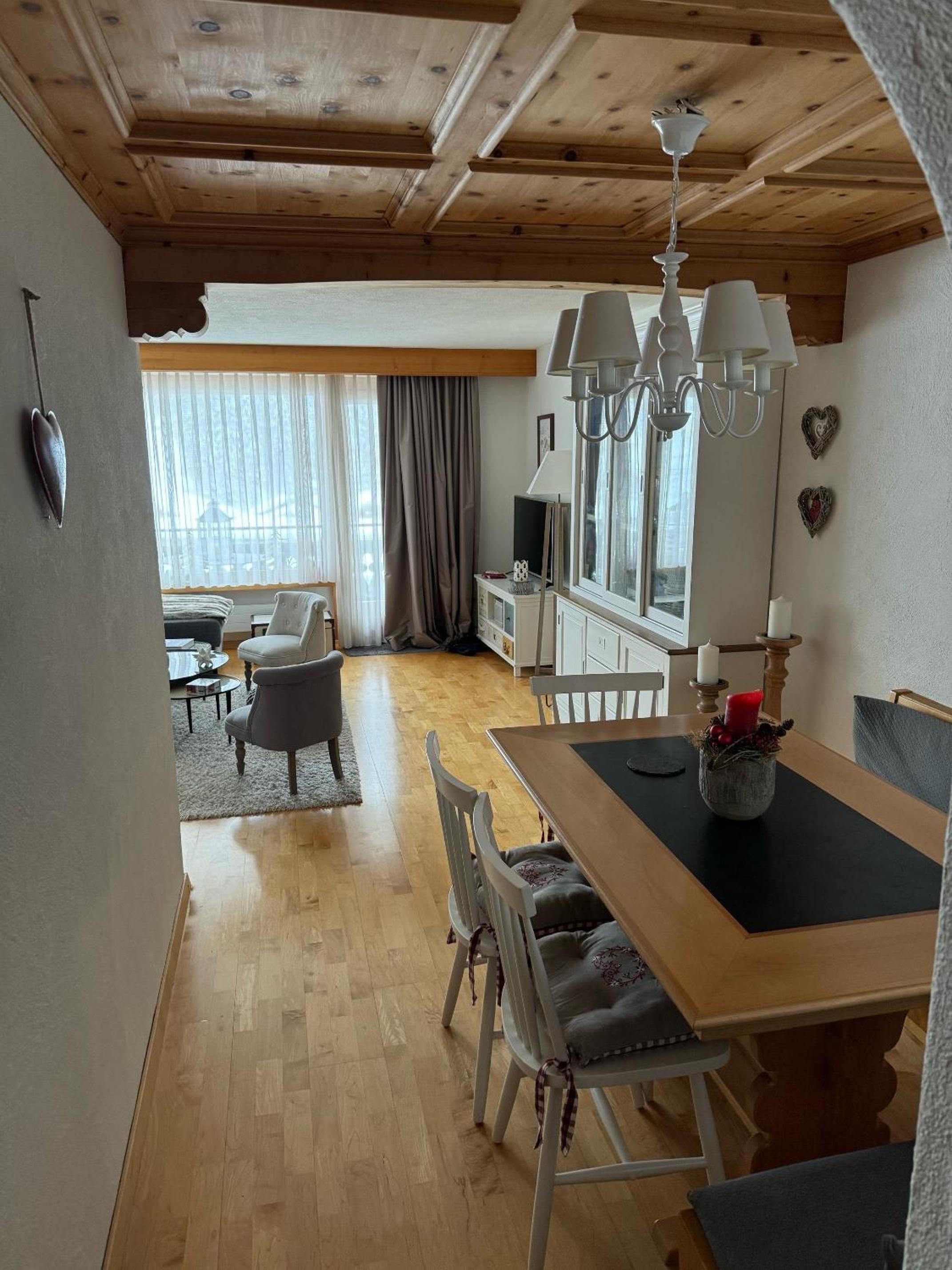 Alpina Apartments