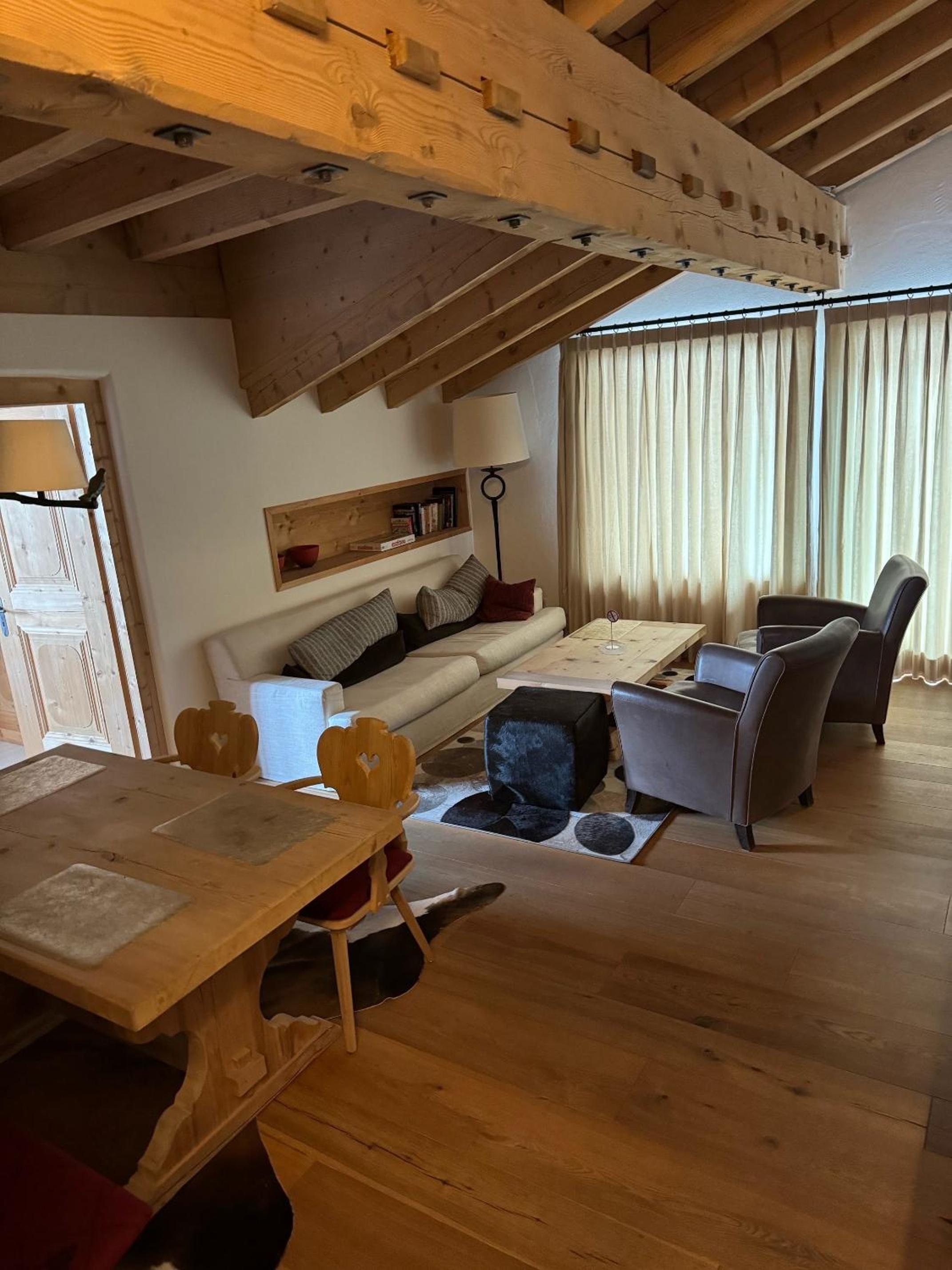 Alpina Apartments