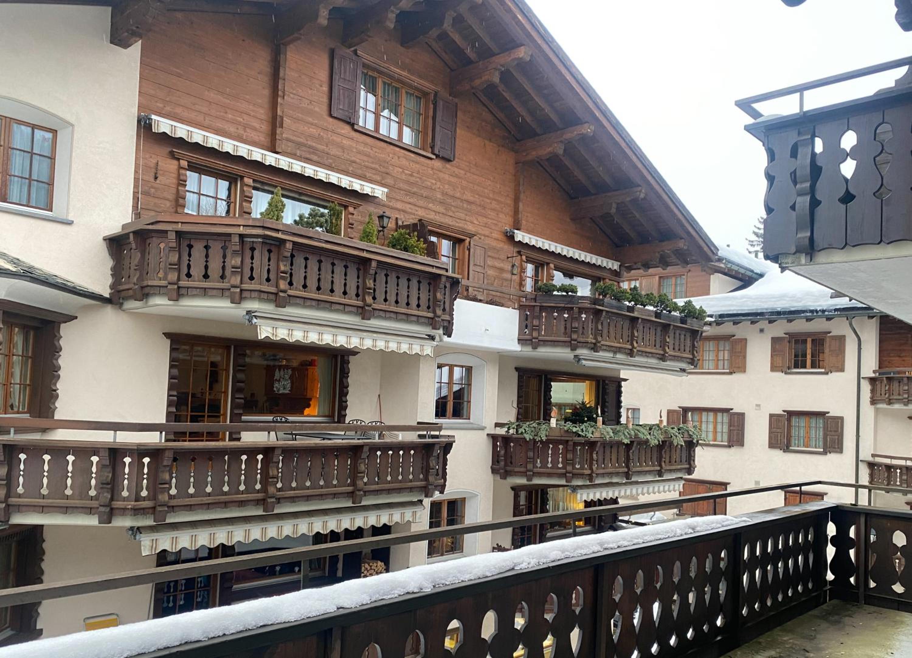 Alpina Apartments