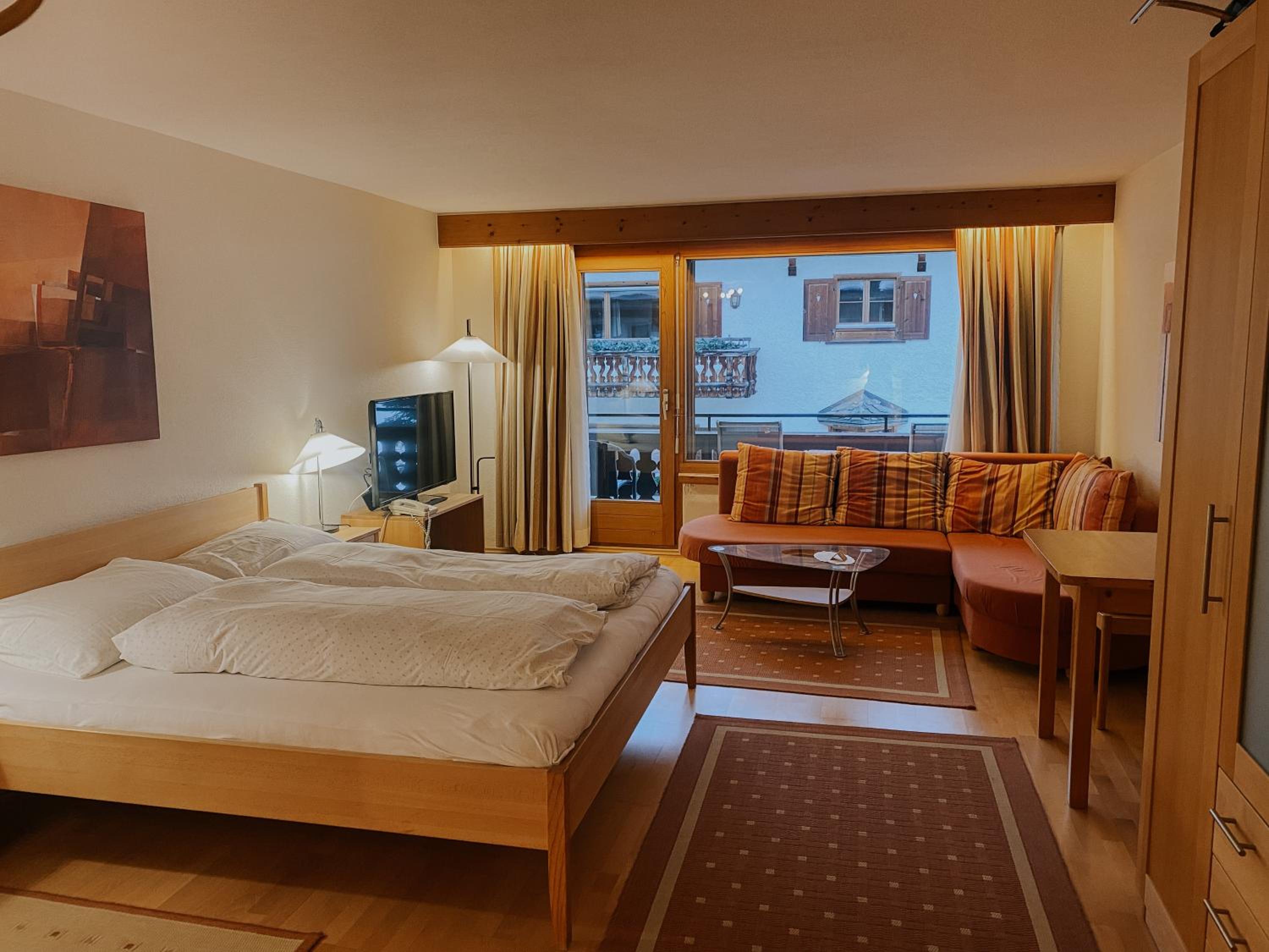 Alpina Apartments