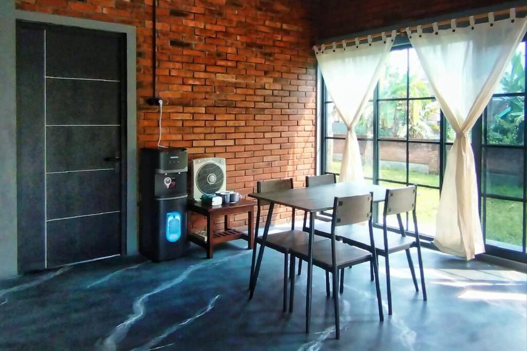 Rumah Bata Salatiga view 3