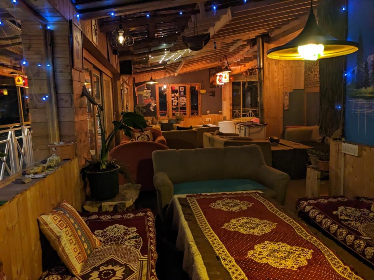 lounge