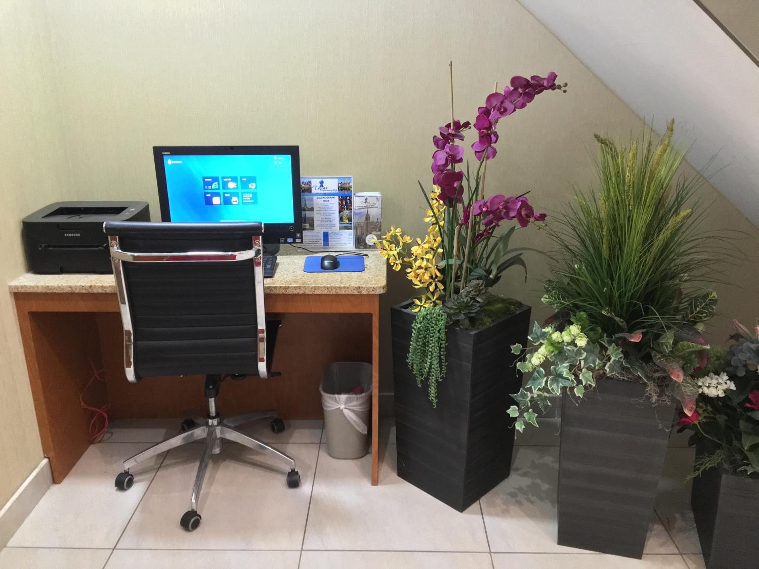 New York City Vacations - Corona Hotel New York - LaGuardia Airport - Property Image 3