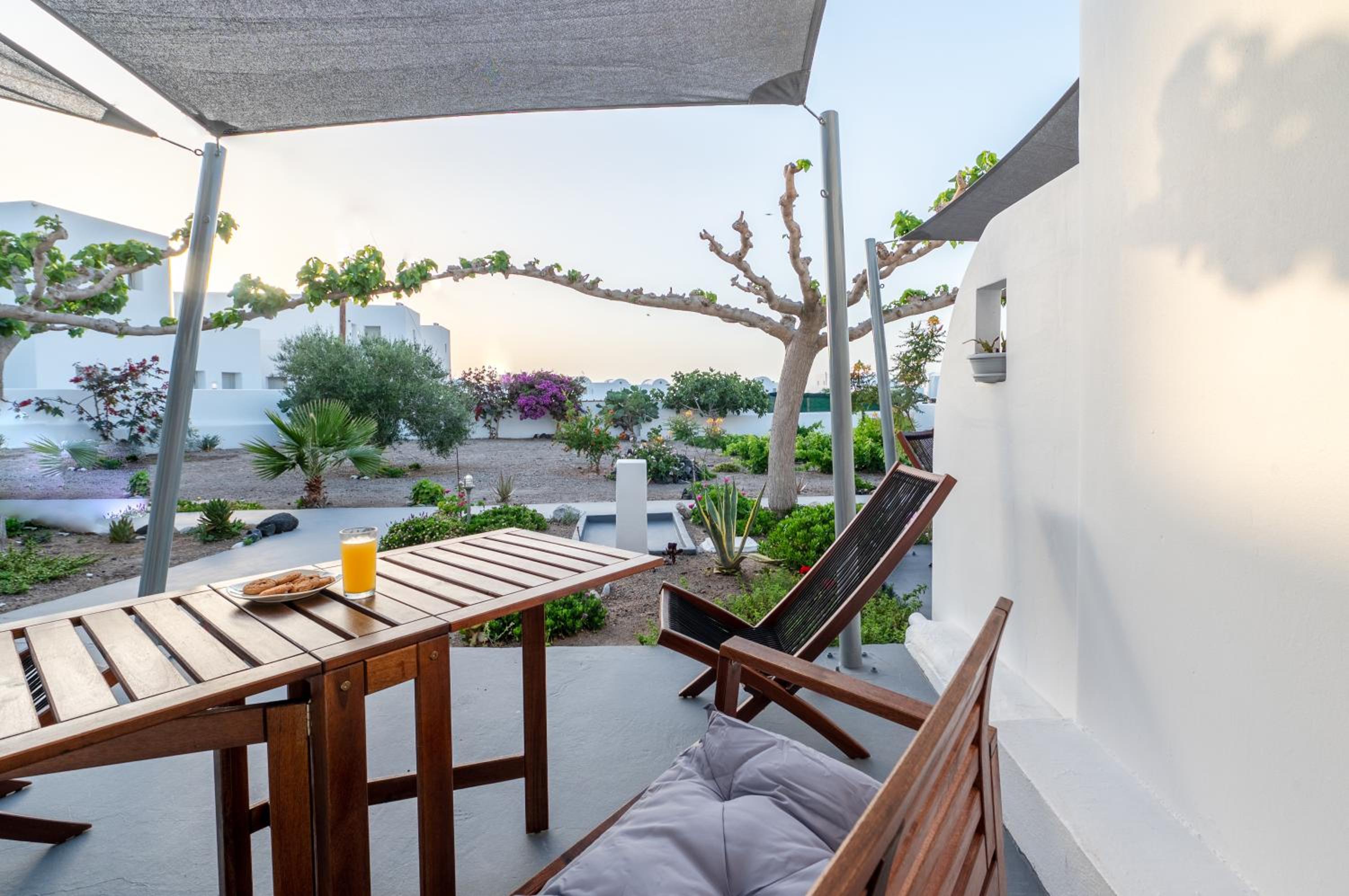 Adagio Villas Kamari photo 3