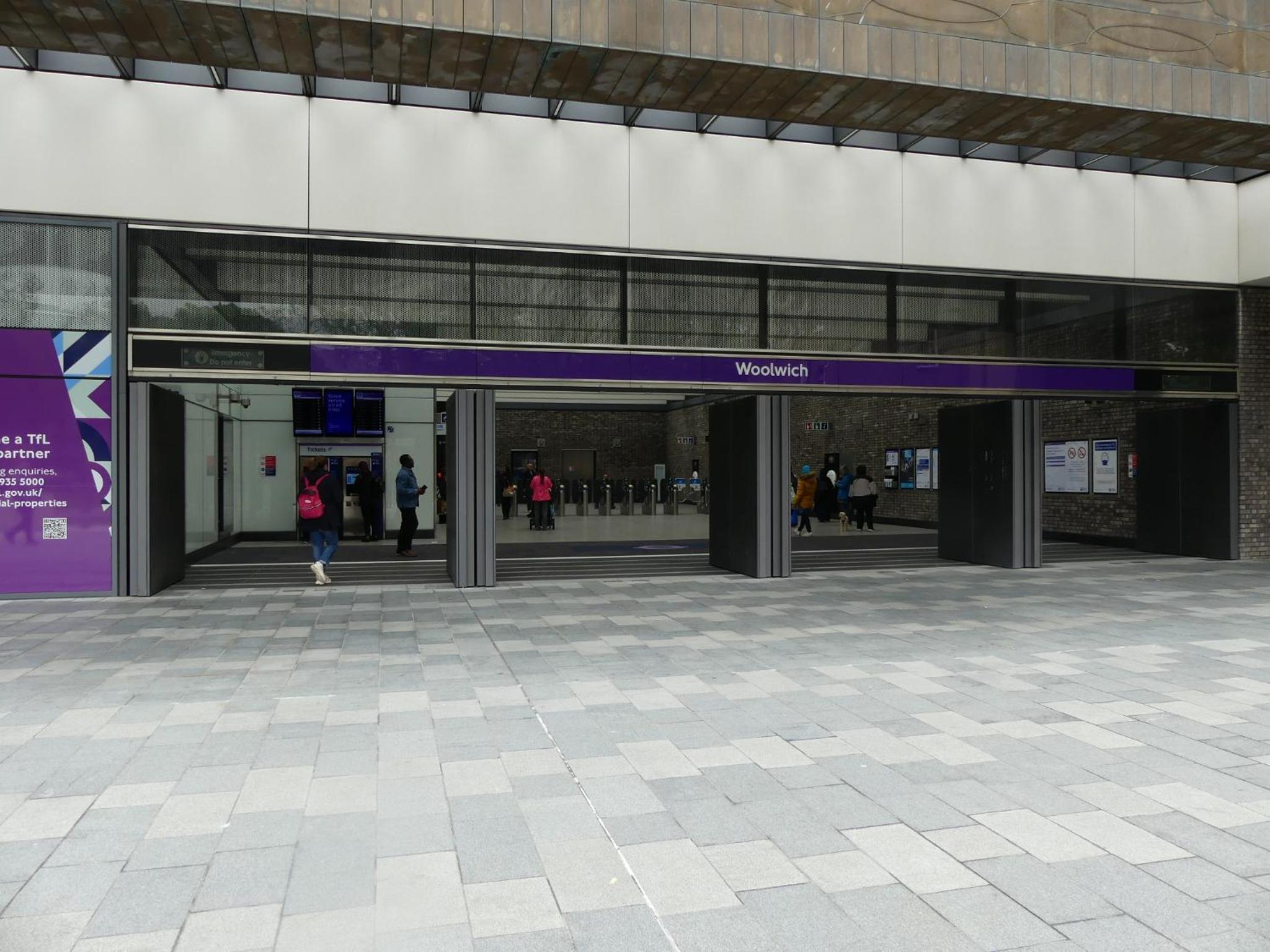 2 Bed Flat, Dedicated workspace, Parking, 4KTV