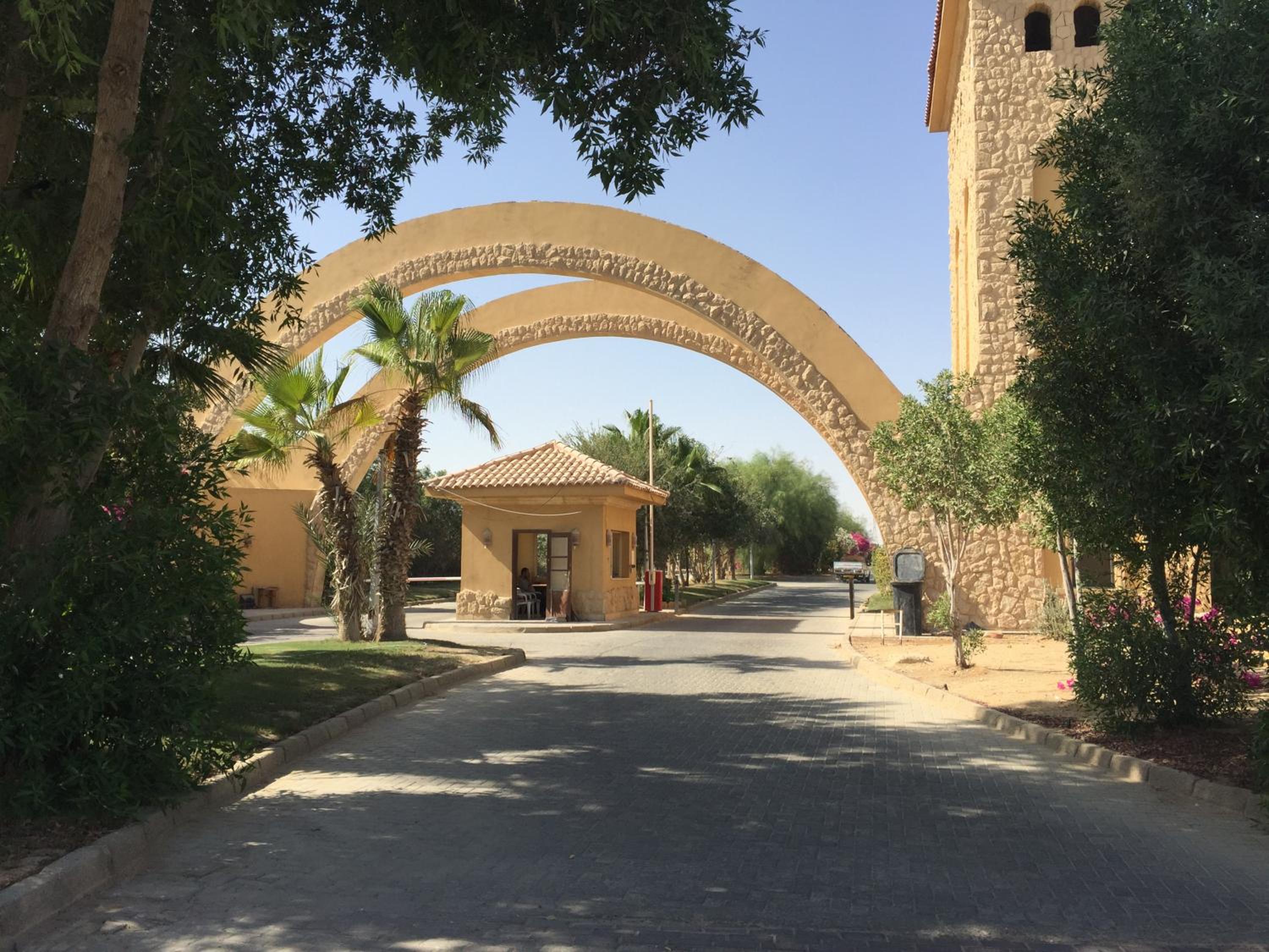 3BRs Beachside with Penthouse and stunning Seaview l EINBAY