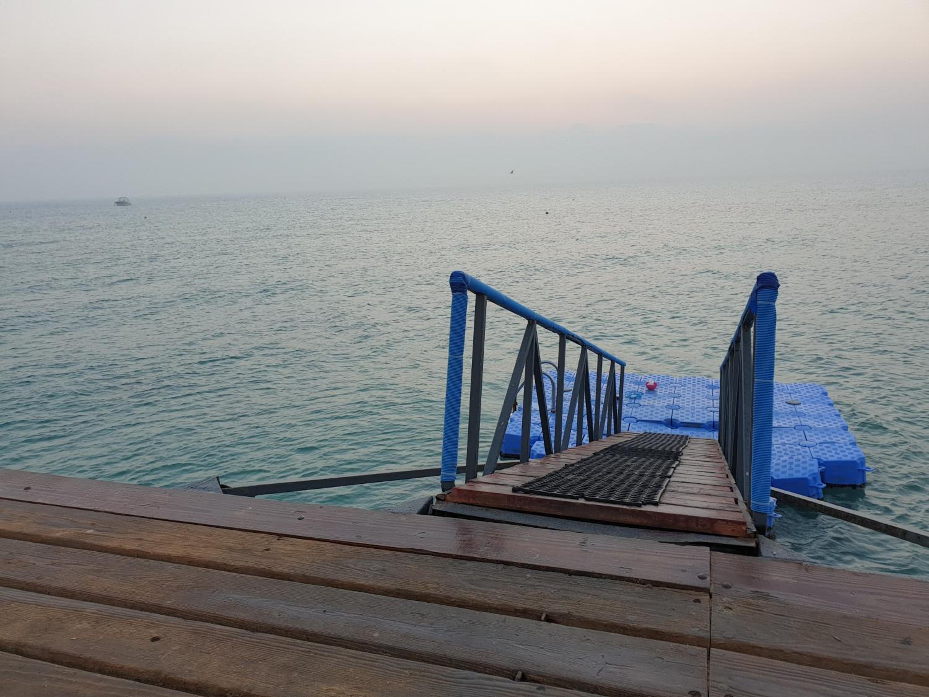 3BRs Beachside with Penthouse and stunning Seaview l EINBAY