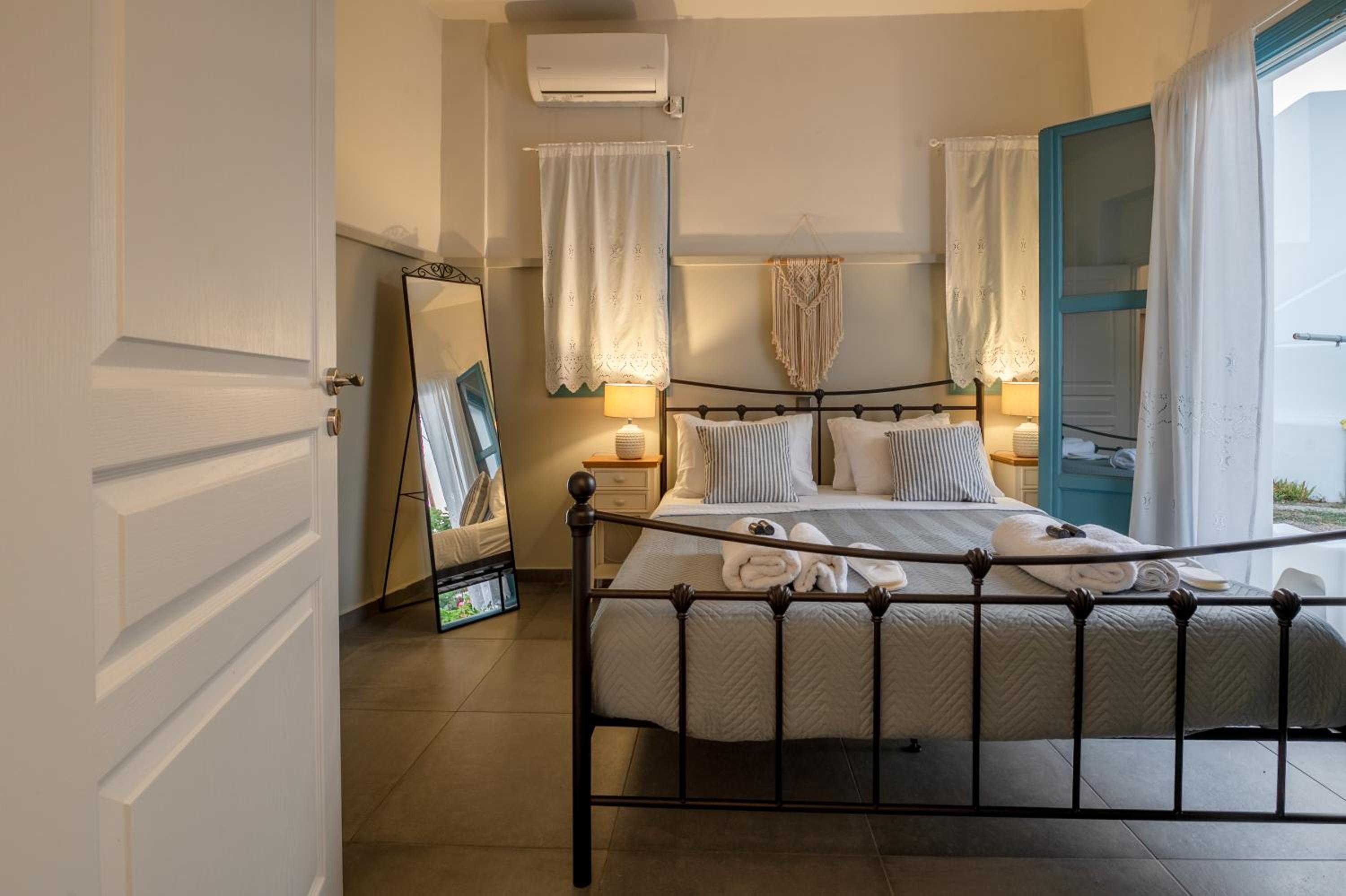 Adagio Villas Kamari