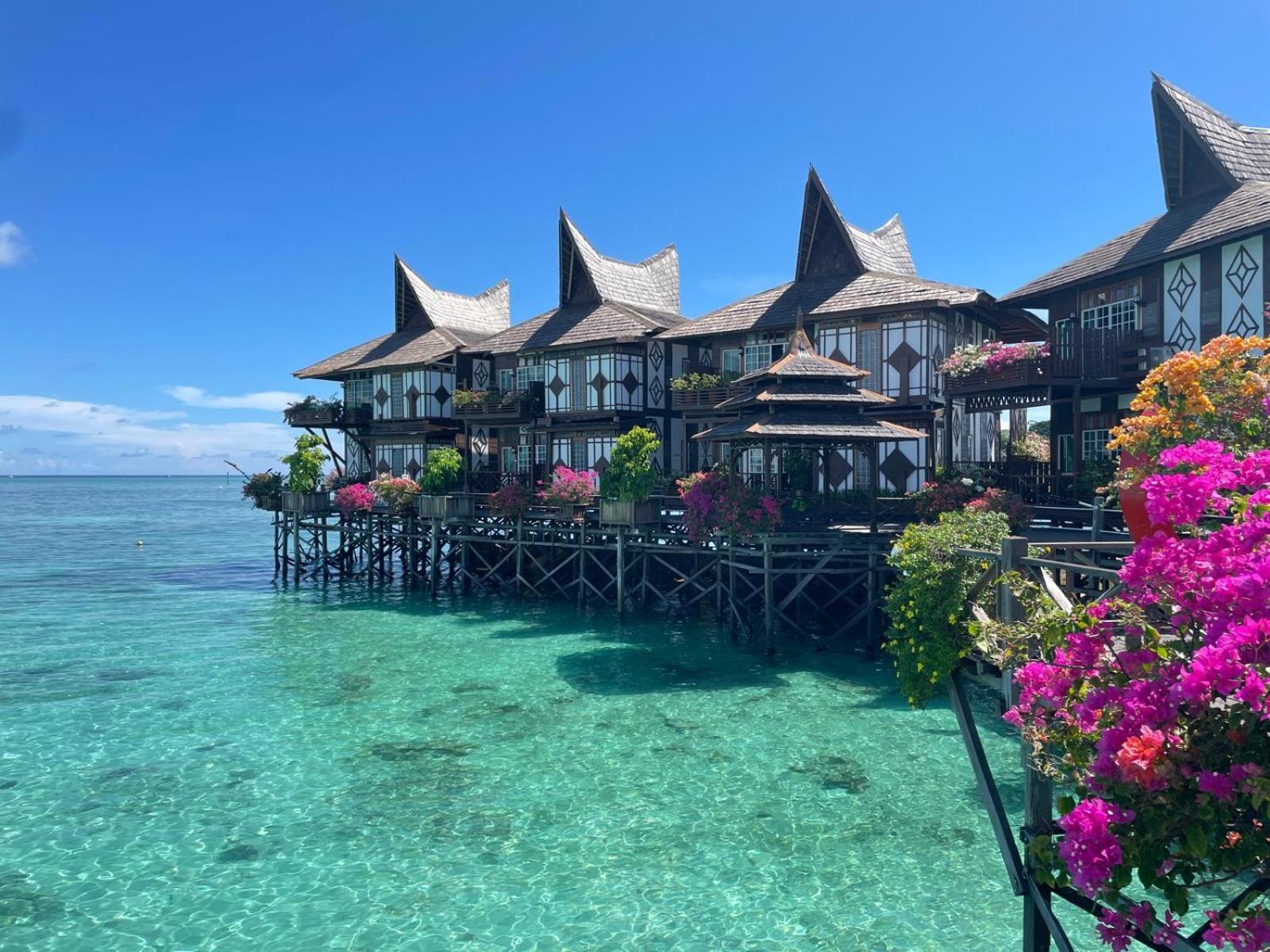 MABUL WATER BUNGALOWS - STANDALONE CHALET- INCLUSIVE of FOOD & BEVERAGE, AIRPORT TRANSPORTATION, SNORKELING EQUIPMENTS photo 5