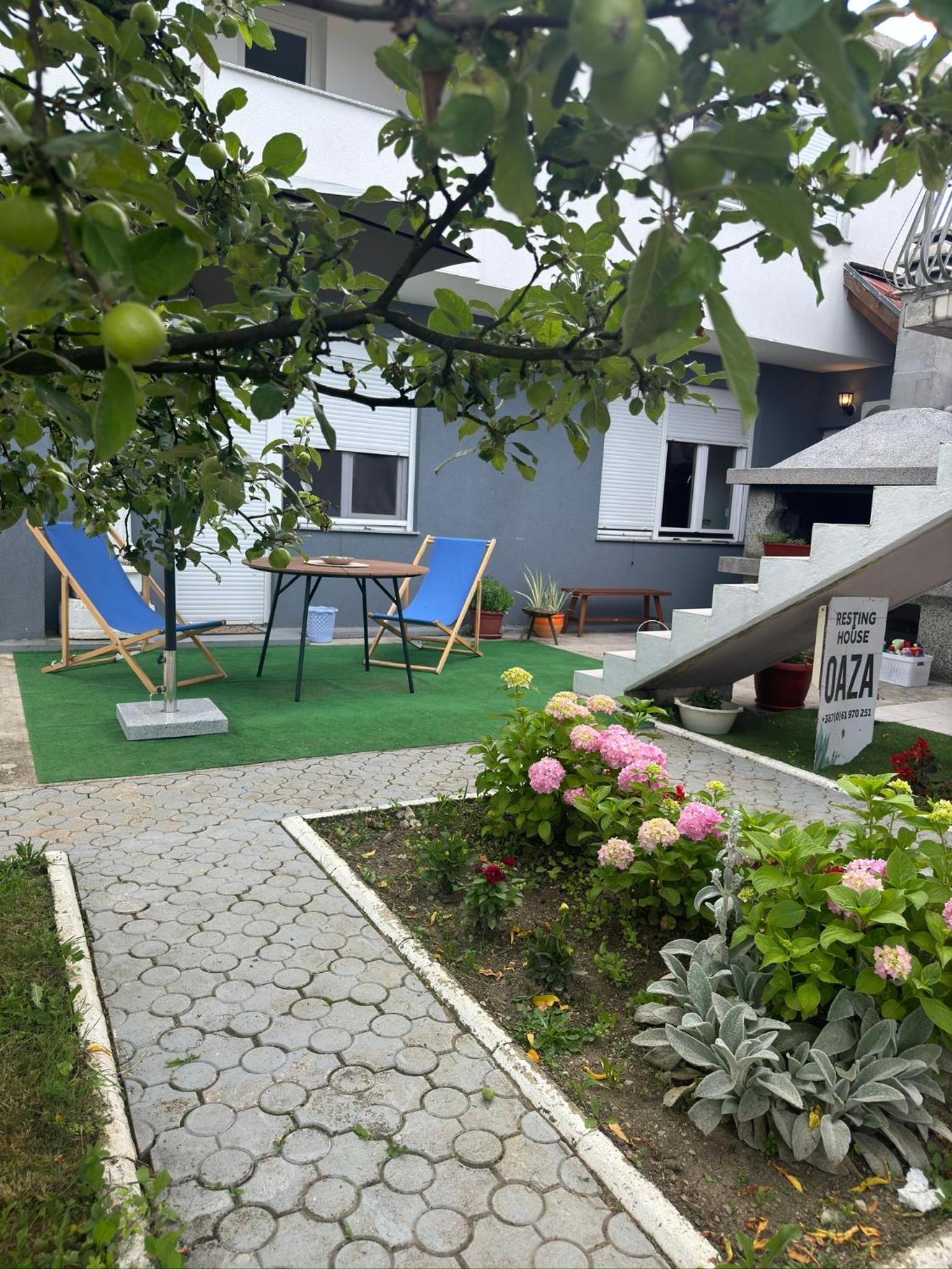 Resting House Oaza