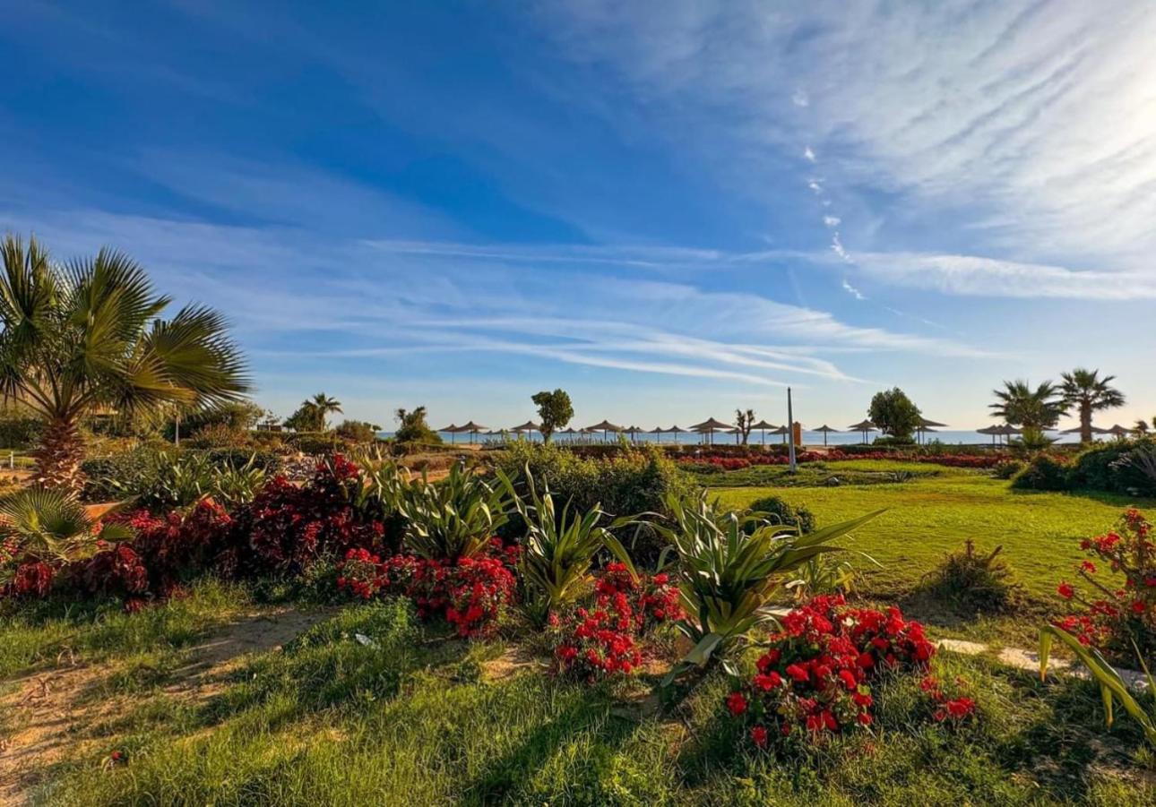 3BRs Beachside with Penthouse and stunning Seaview l EINBAY