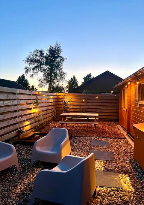 Rustic Western Ranch House with private garden and jacuzzi between Amsterdam Haarlem and Schiphol Airport view 3