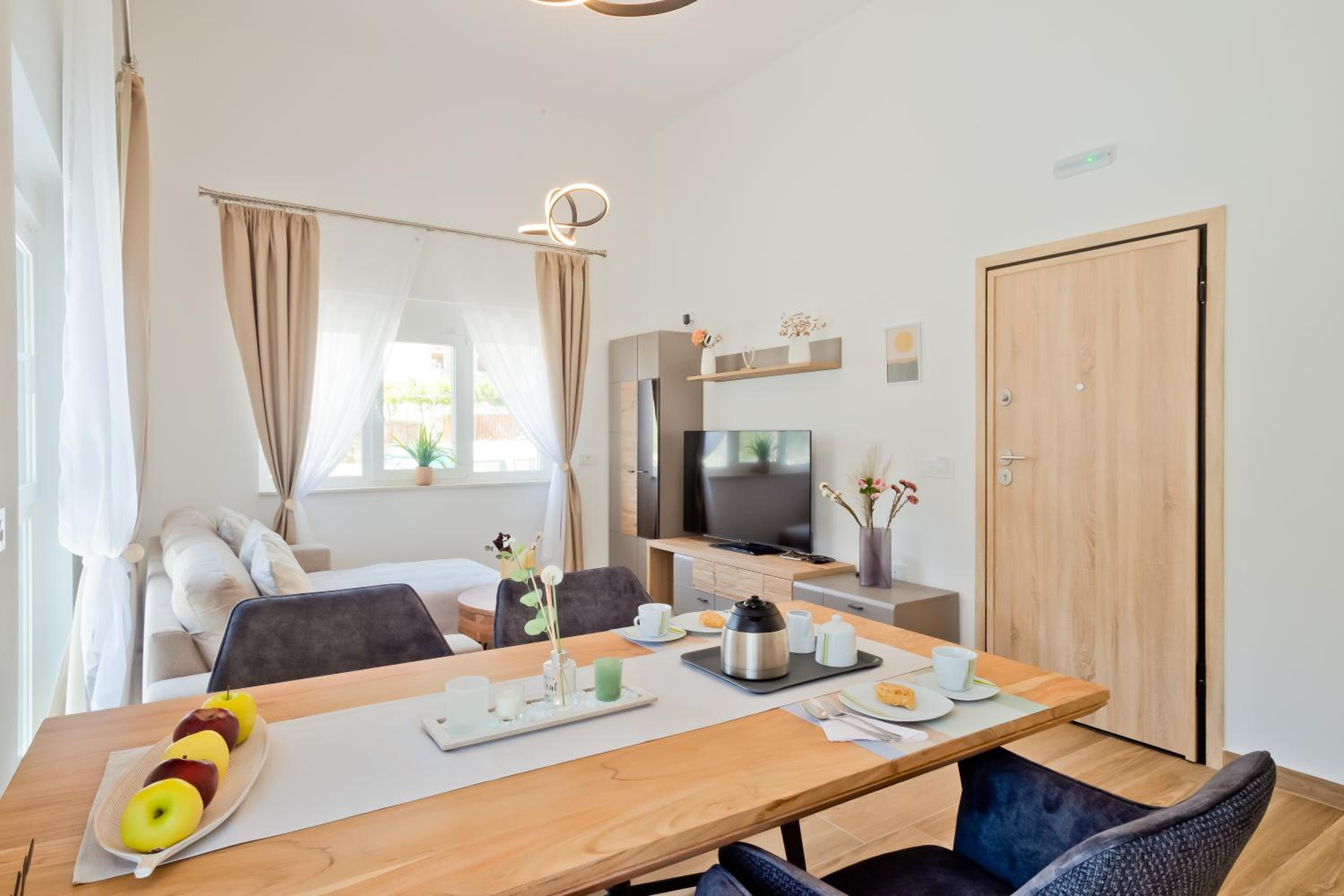 Giannis apartments