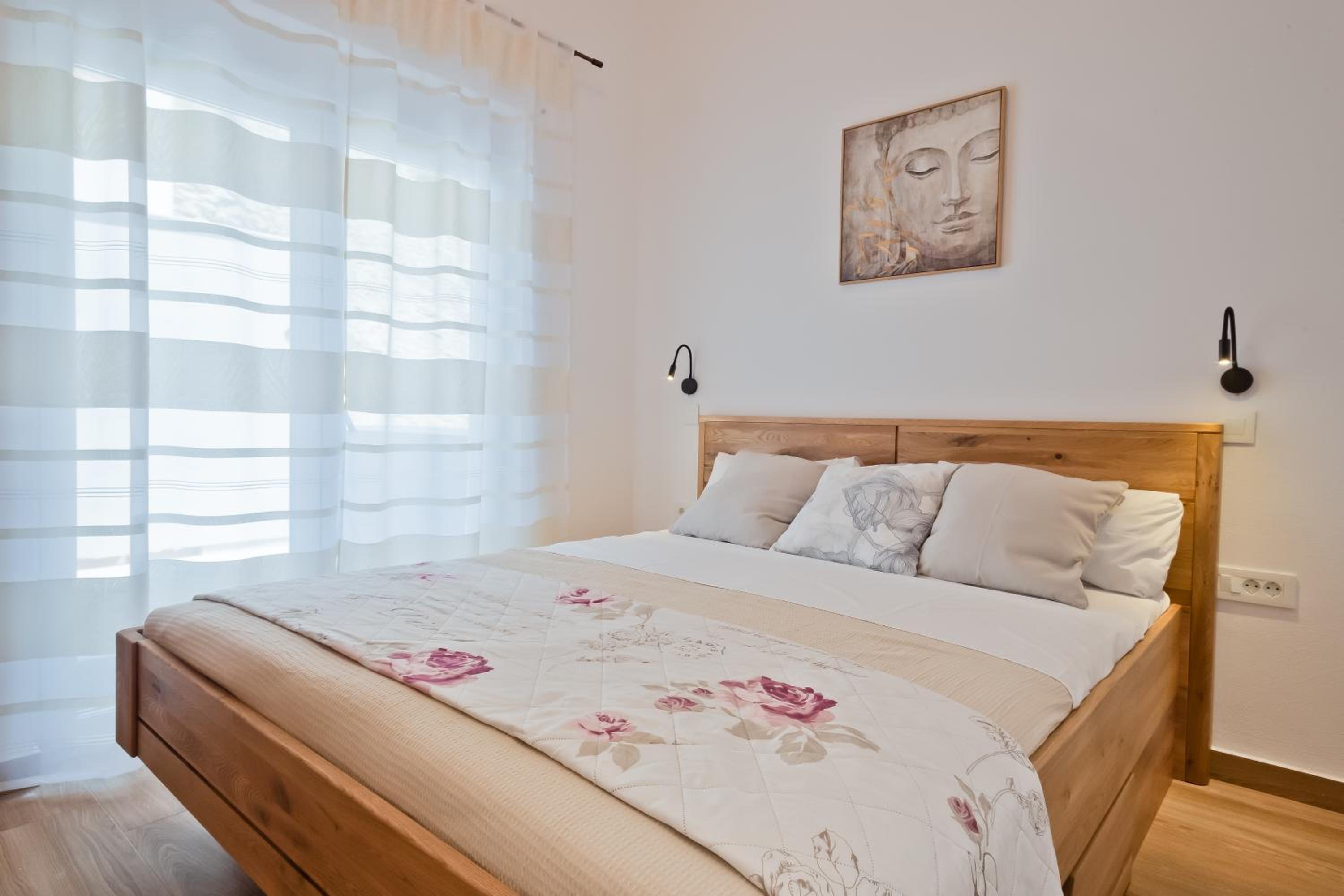 Giannis apartments