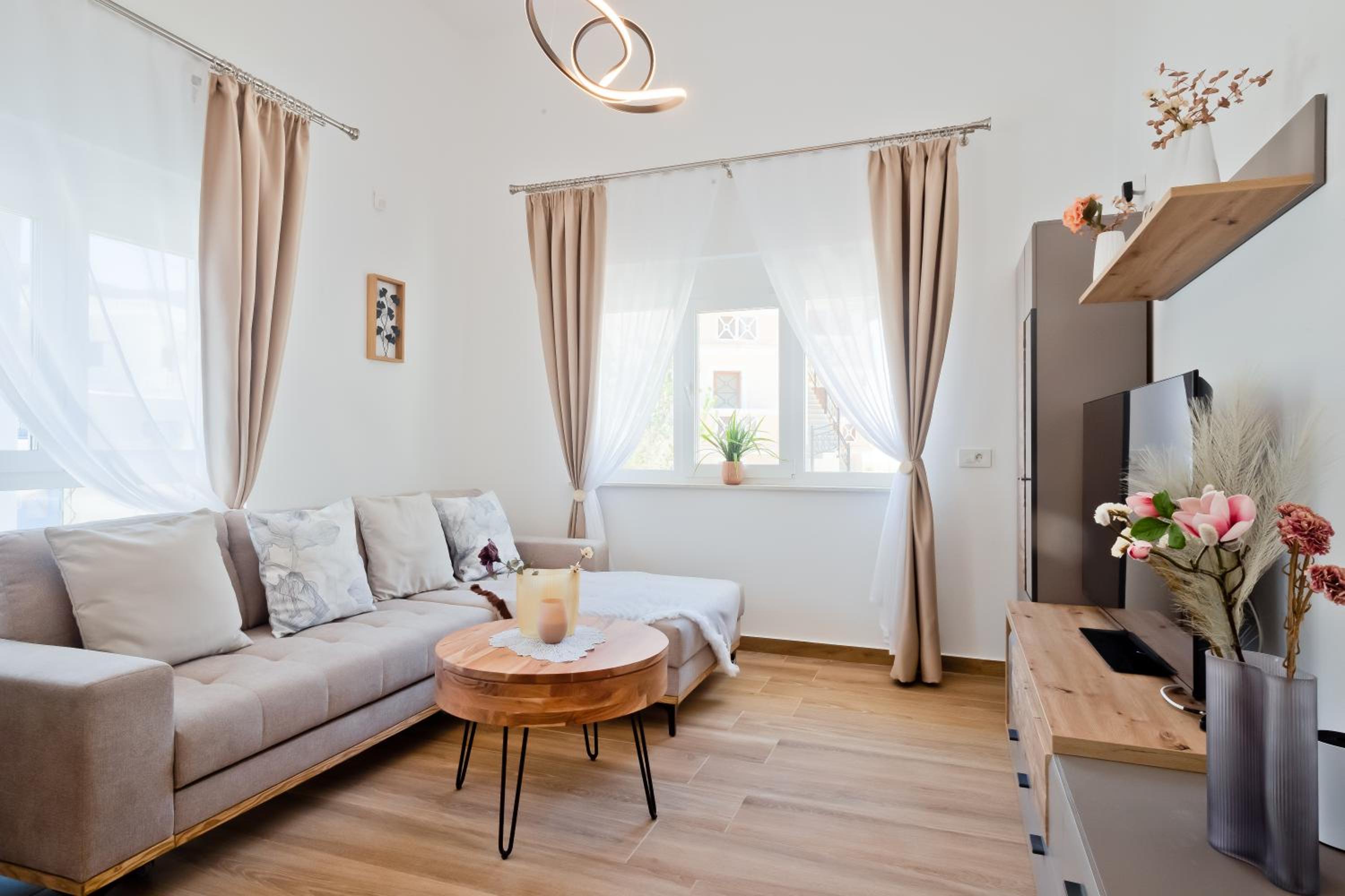 Giannis apartments
