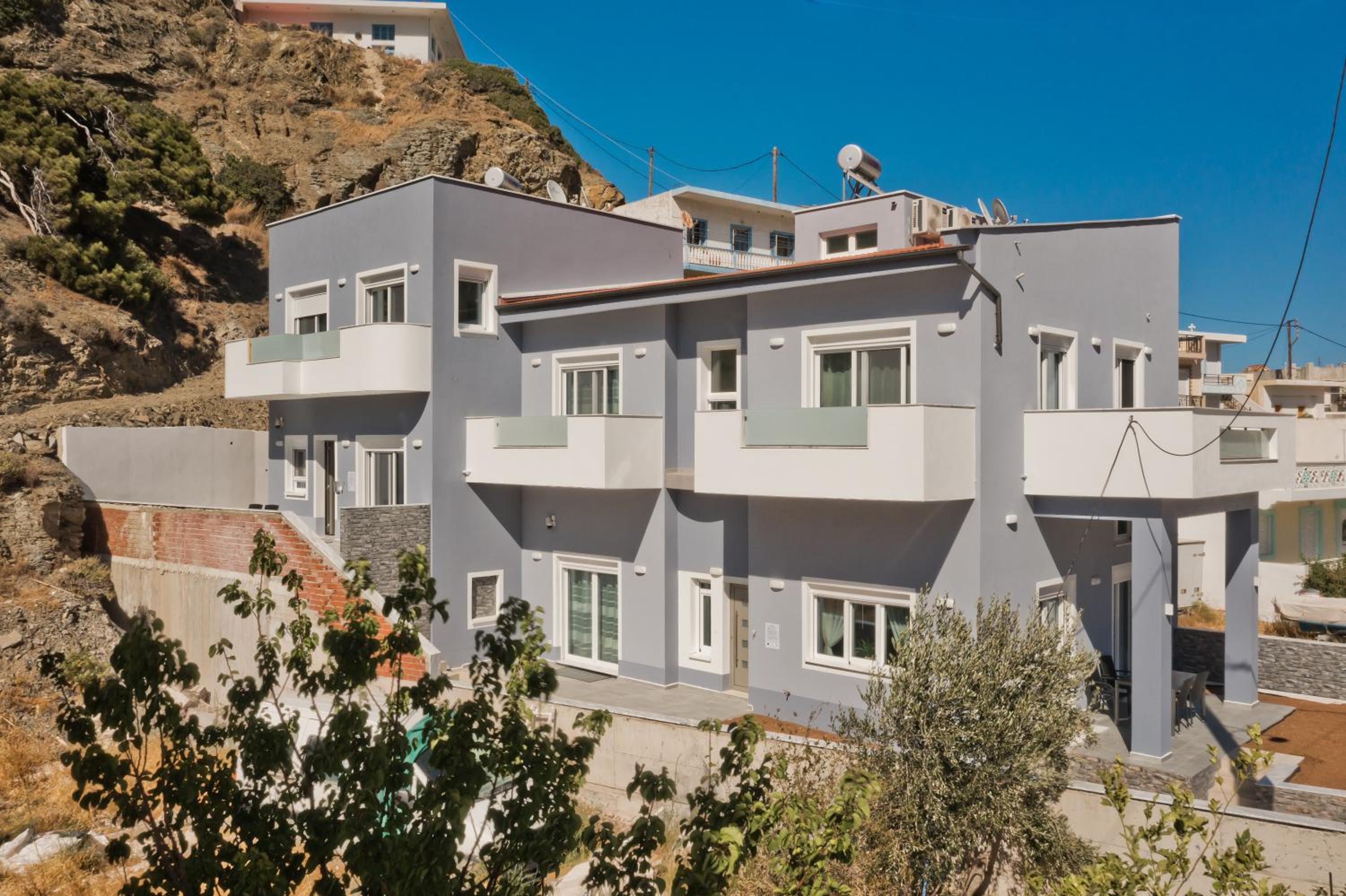 Giannis apartments