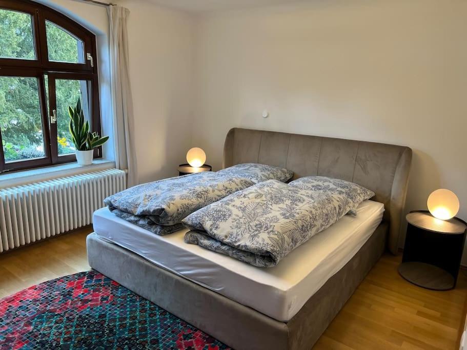 Verwunsches Haus mit Parkplatz in bester Lage
