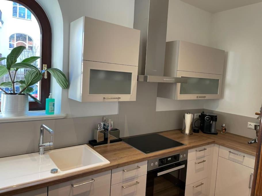 Verwunsches Haus mit Parkplatz in bester Lage
