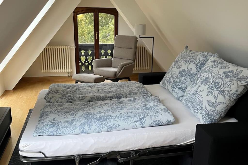 Verwunsches Haus mit Parkplatz in bester Lage